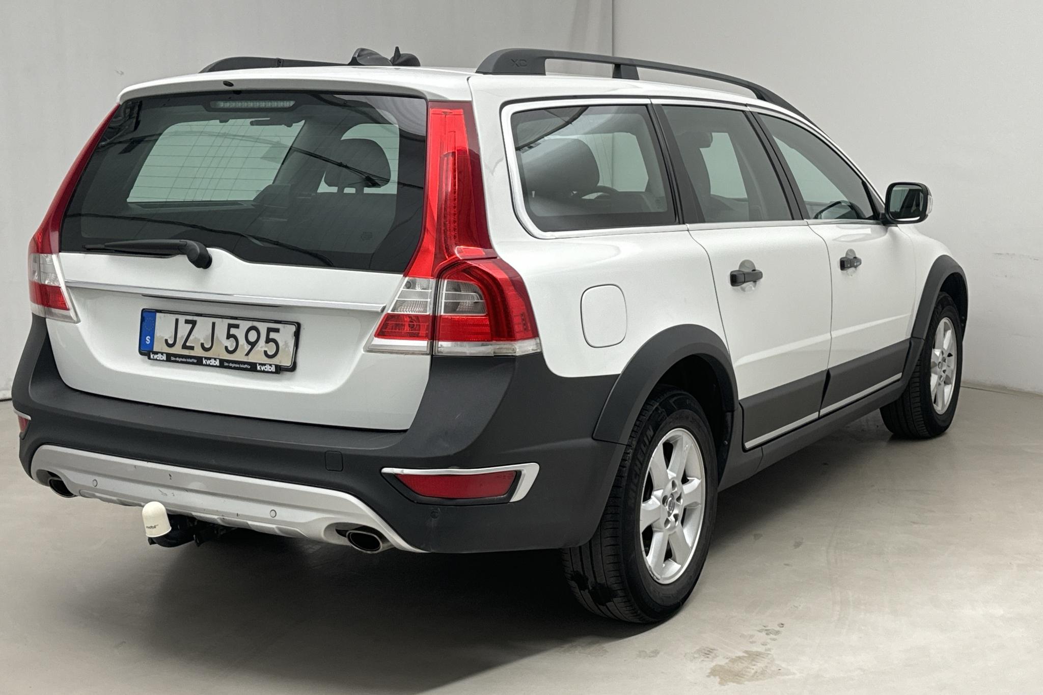 Volvo  - 262 370 km - Automaattinen - valkoinen - 2016