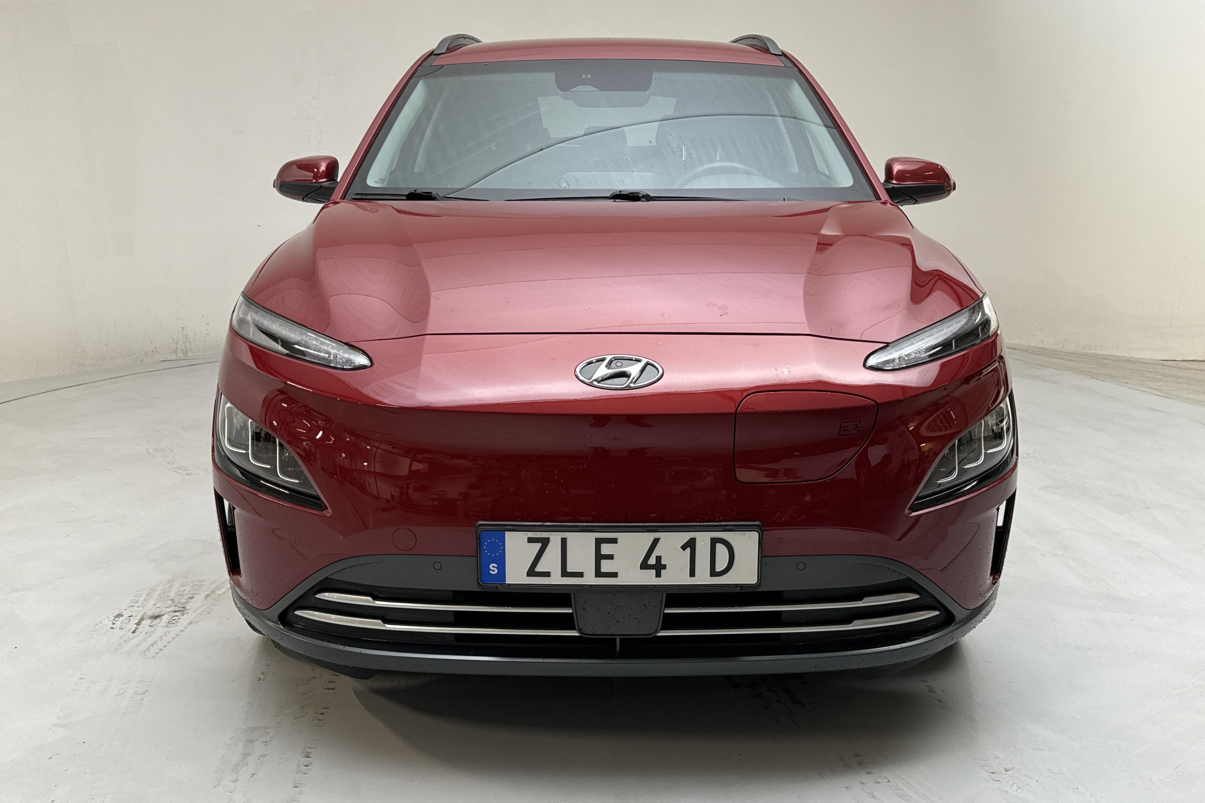 Hyundai Kona Electric Standard Range 39kWh (136hk) - 33 310 km - Automaattinen - punainen - 2021