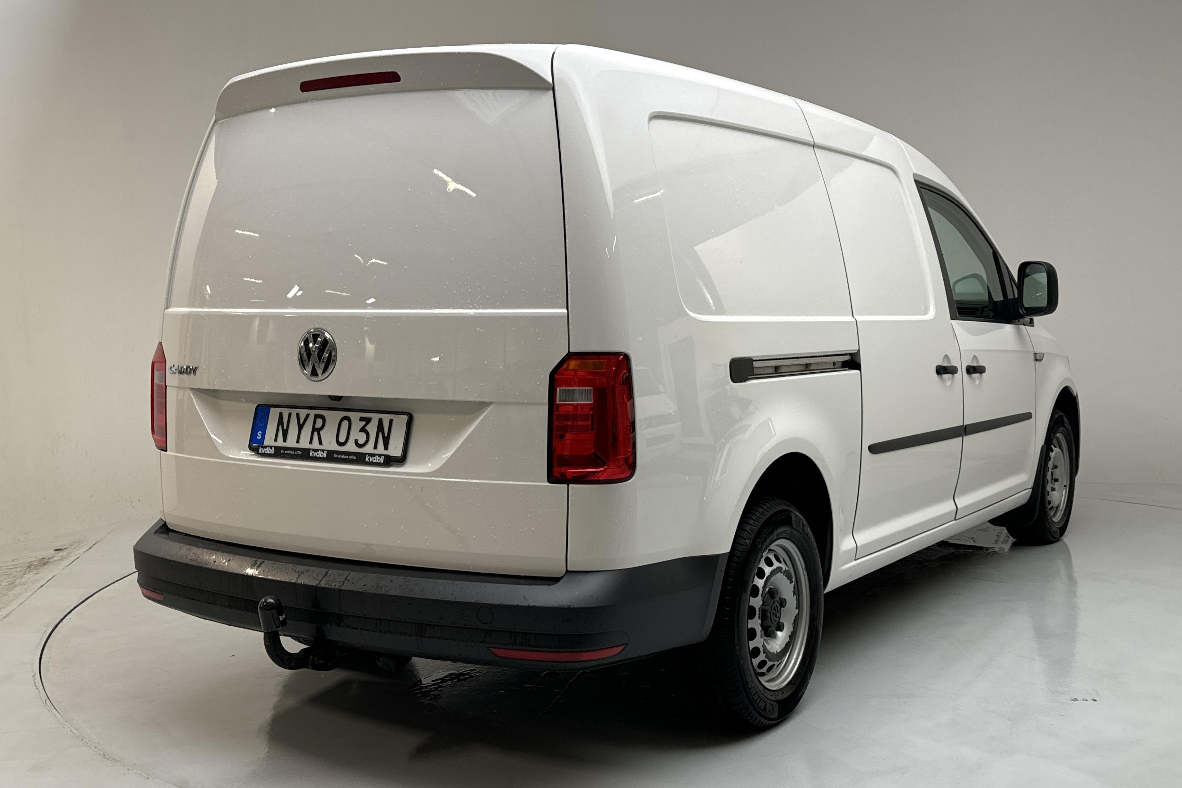 VW Caddy 2.0 TDI Maxi Skåp (102hk) - 142 170 km - Manuaalinen - valkoinen - 2019