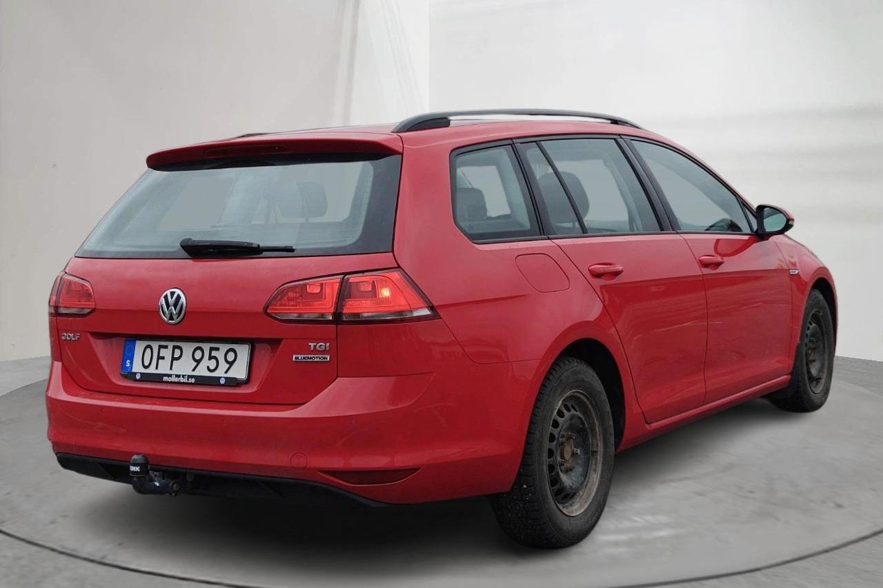 VW Golf VII 1.4 TGI BlueMotion Sportscombi (110hk) - 13 185 mil - Manuell - röd - 2017