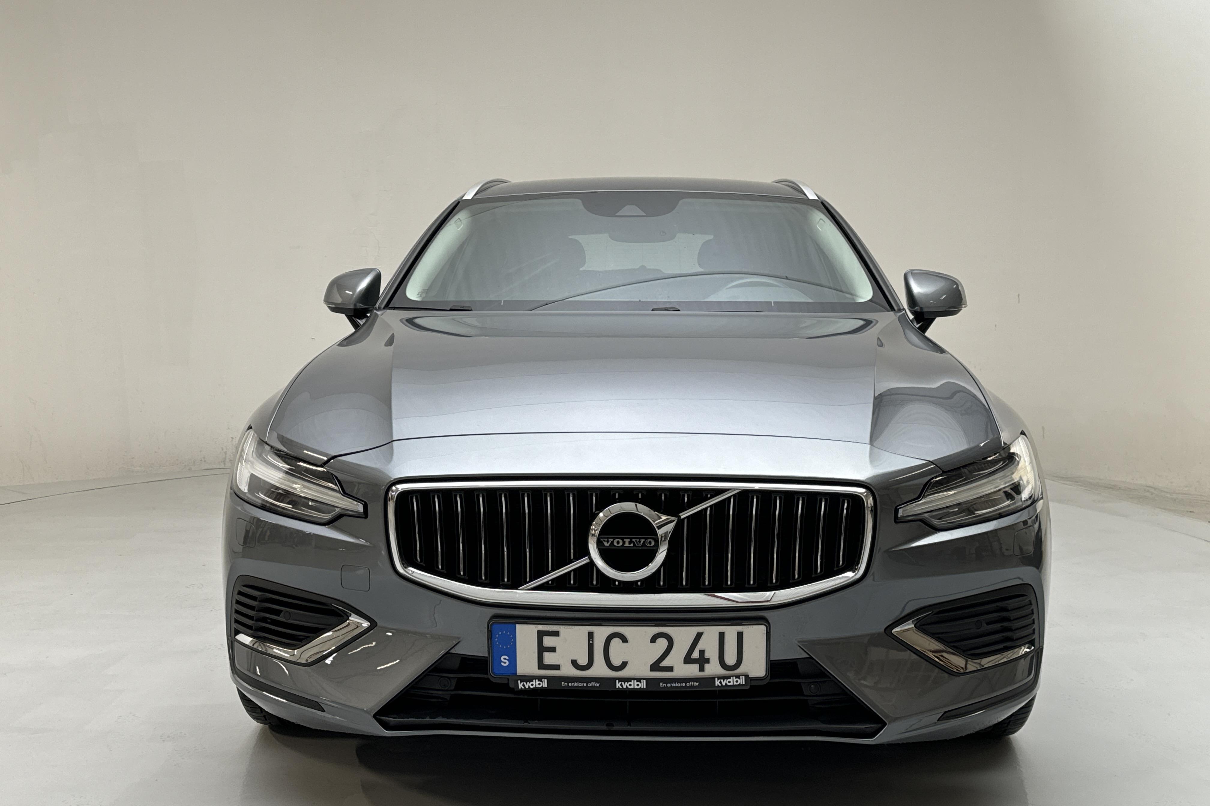 Volvo V60 T6 AWD Twin Engine (340hk) - 90 070 km - Automaattinen - harmaa - 2021