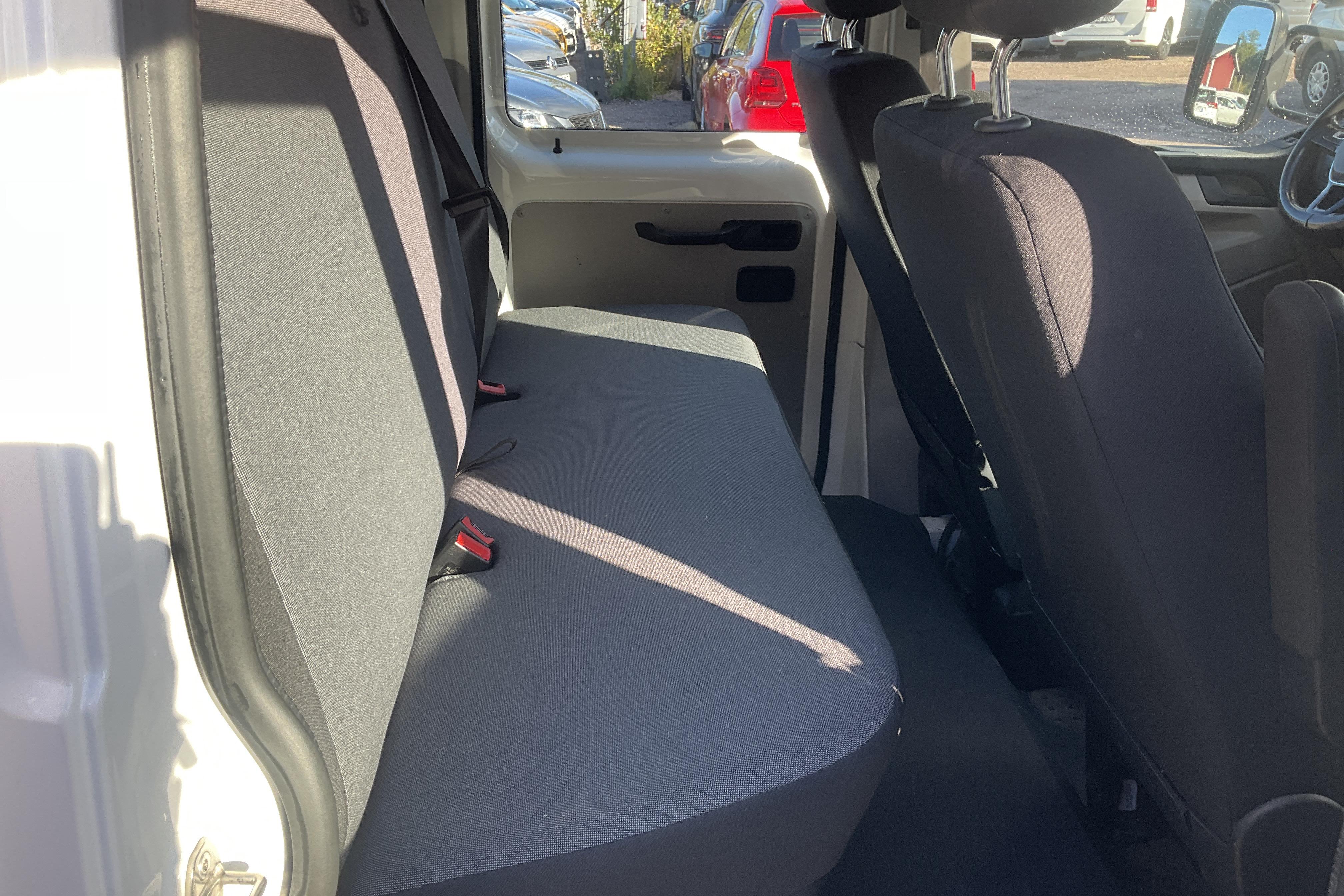 VW Transporter T6 2.0 TDI BMT 4MOTION (150hk) - 181 200 km - Käsitsi - valge - 2017