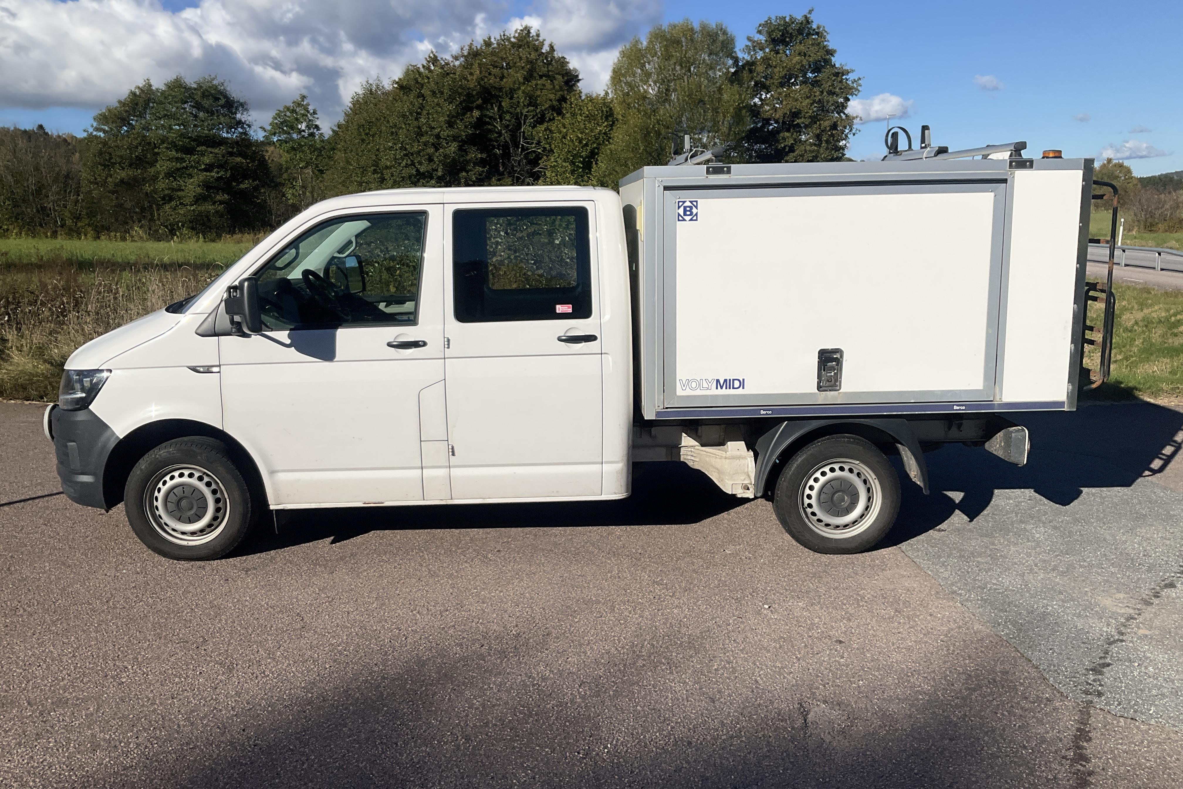 VW Transporter T6 2.0 TDI BMT 4MOTION (150hk) - 179 170 km - Käsitsi - valge - 2018