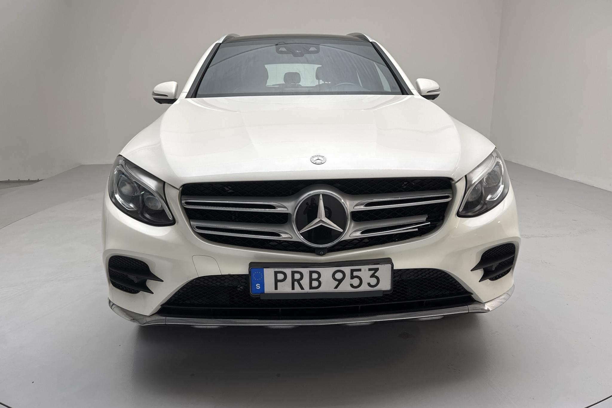 Mercedes GLC 350 e 4MATIC X253 (327hk) - 173 930 km - Automatic - white - 2017