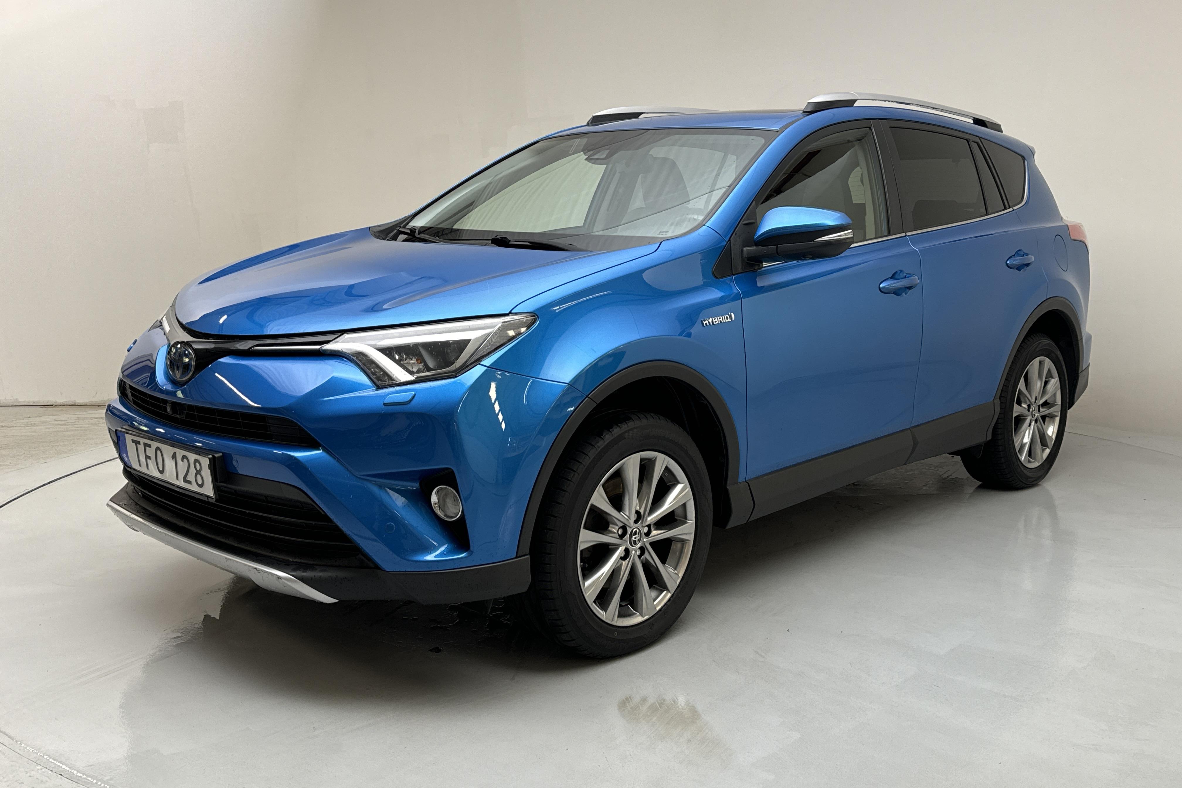 Toyota RAV4 2.5 HSD AWD (197hk) - 80 460 km - Automatic - blue - 2016