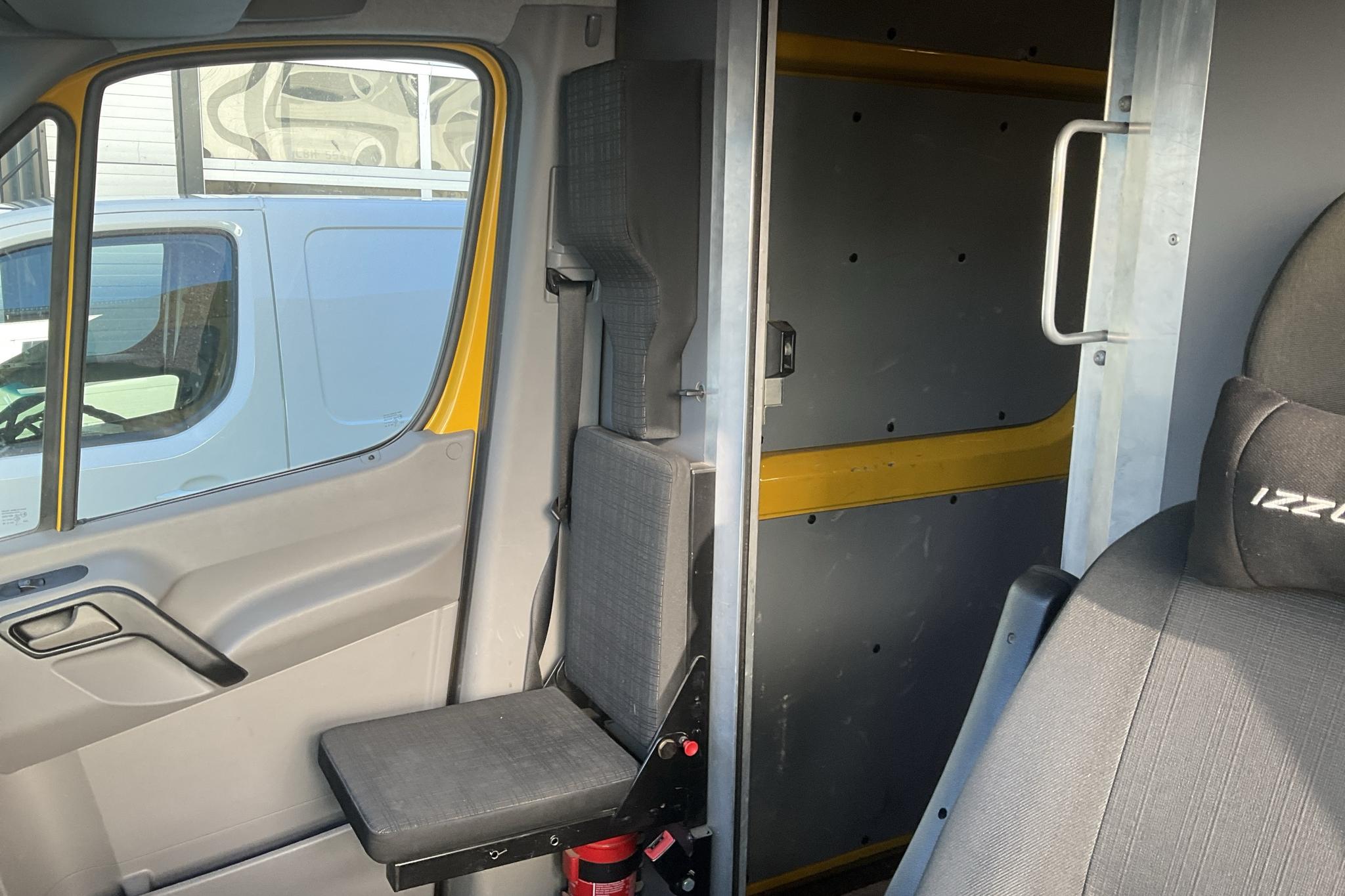 Mercedes Sprinter 314 CDI (143hk) - 316 810 km - Automatic - yellow - 2018