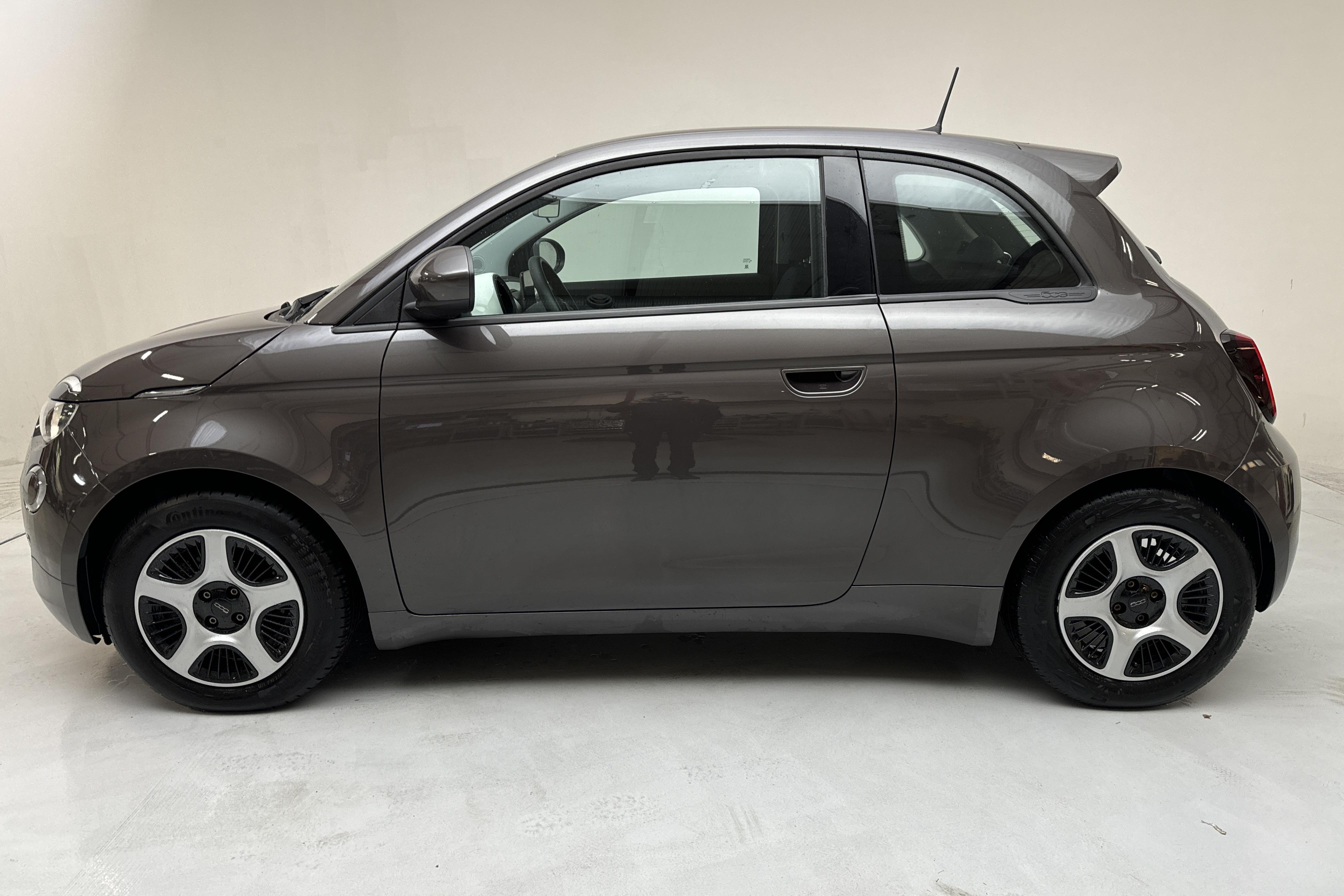 Fiat 500e (118hk) - 37 220 km - Automatyczna - brązowy - 2021