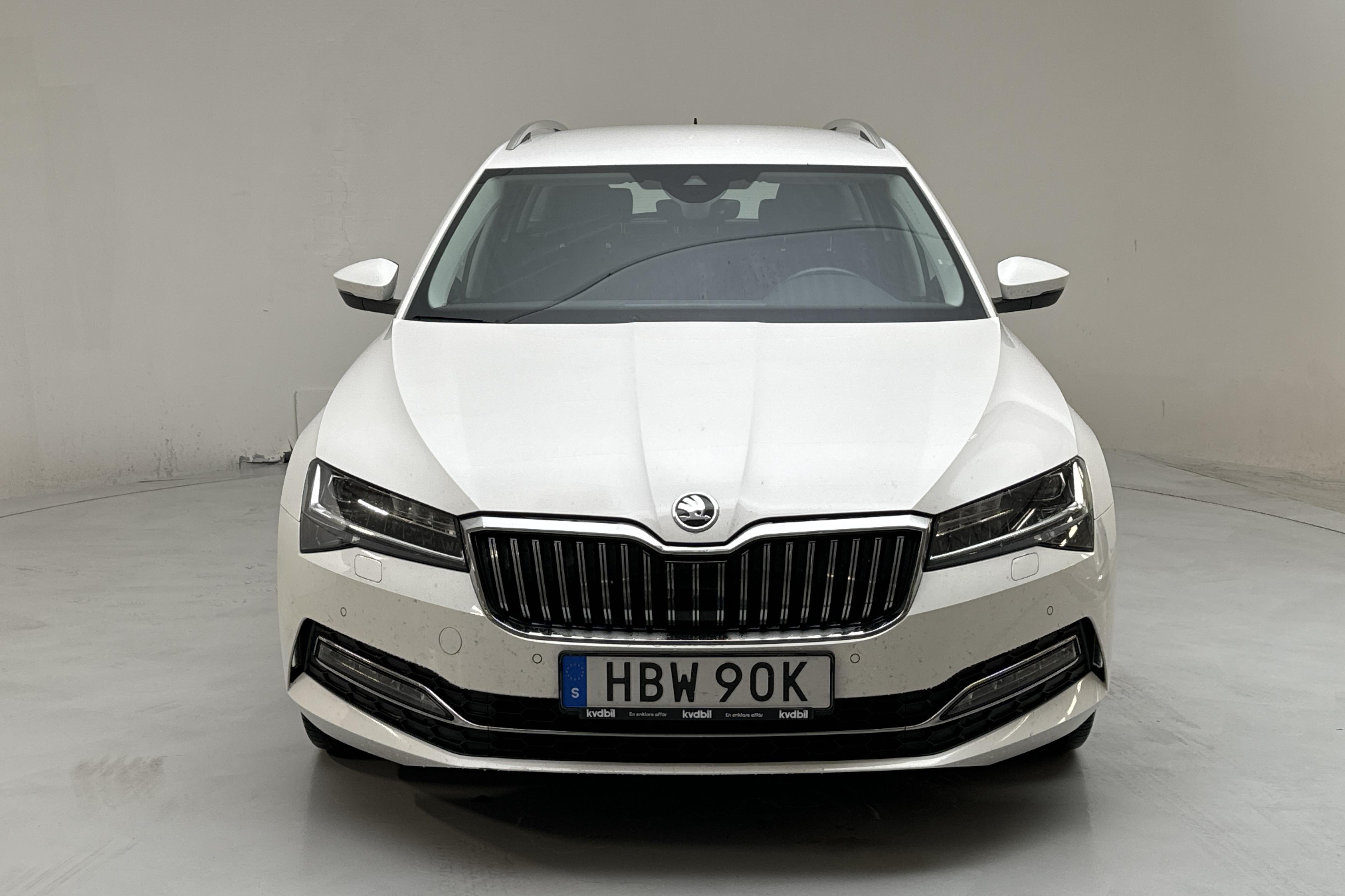 Skoda Superb Kombi 2.0 TDI (150hk) - 8 806 mil - Automat - vit - 2021