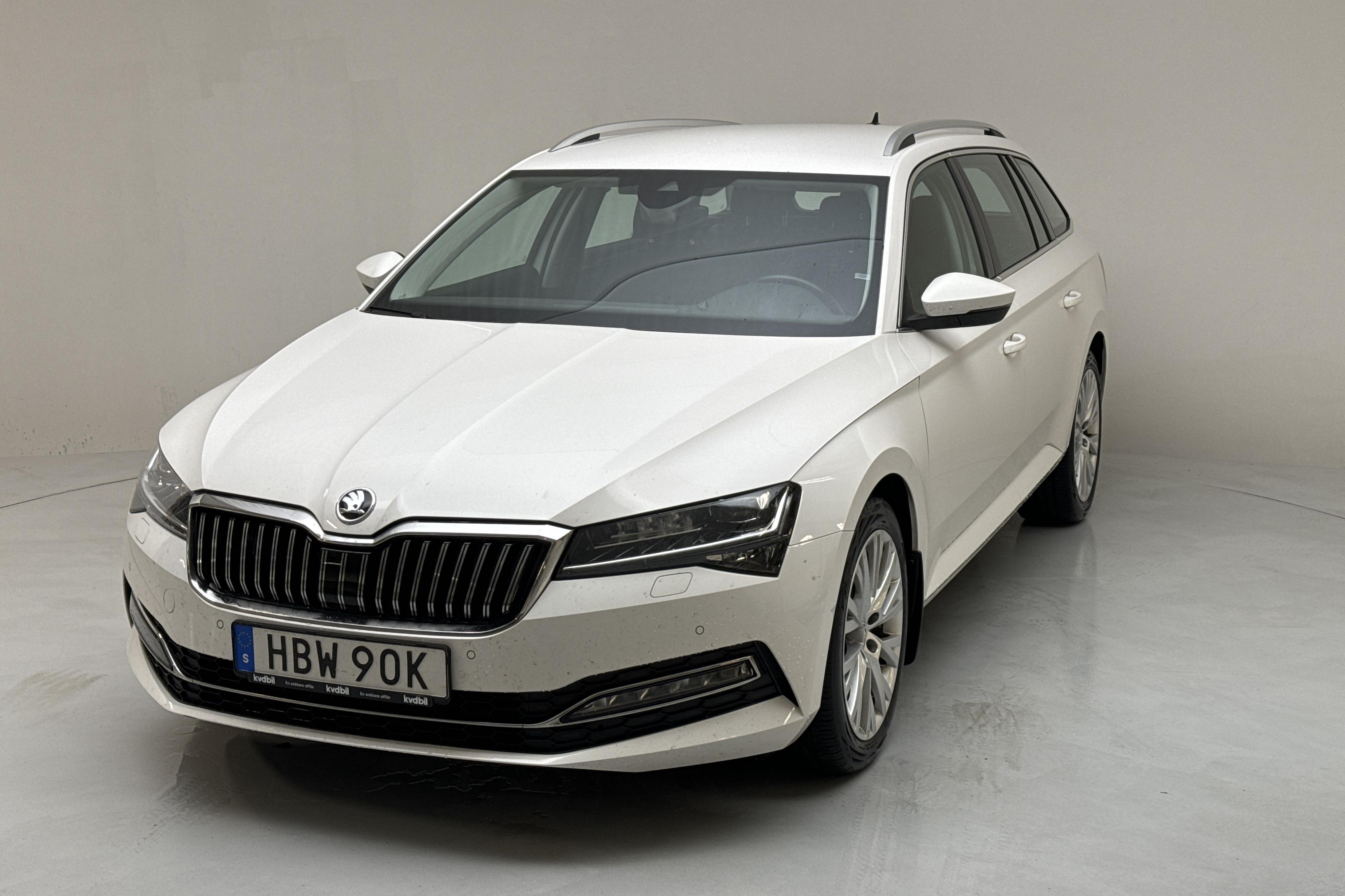 Skoda Superb Kombi 2.0 TDI (150hk) - 88 060 km - Automatyczna - biały - 2021