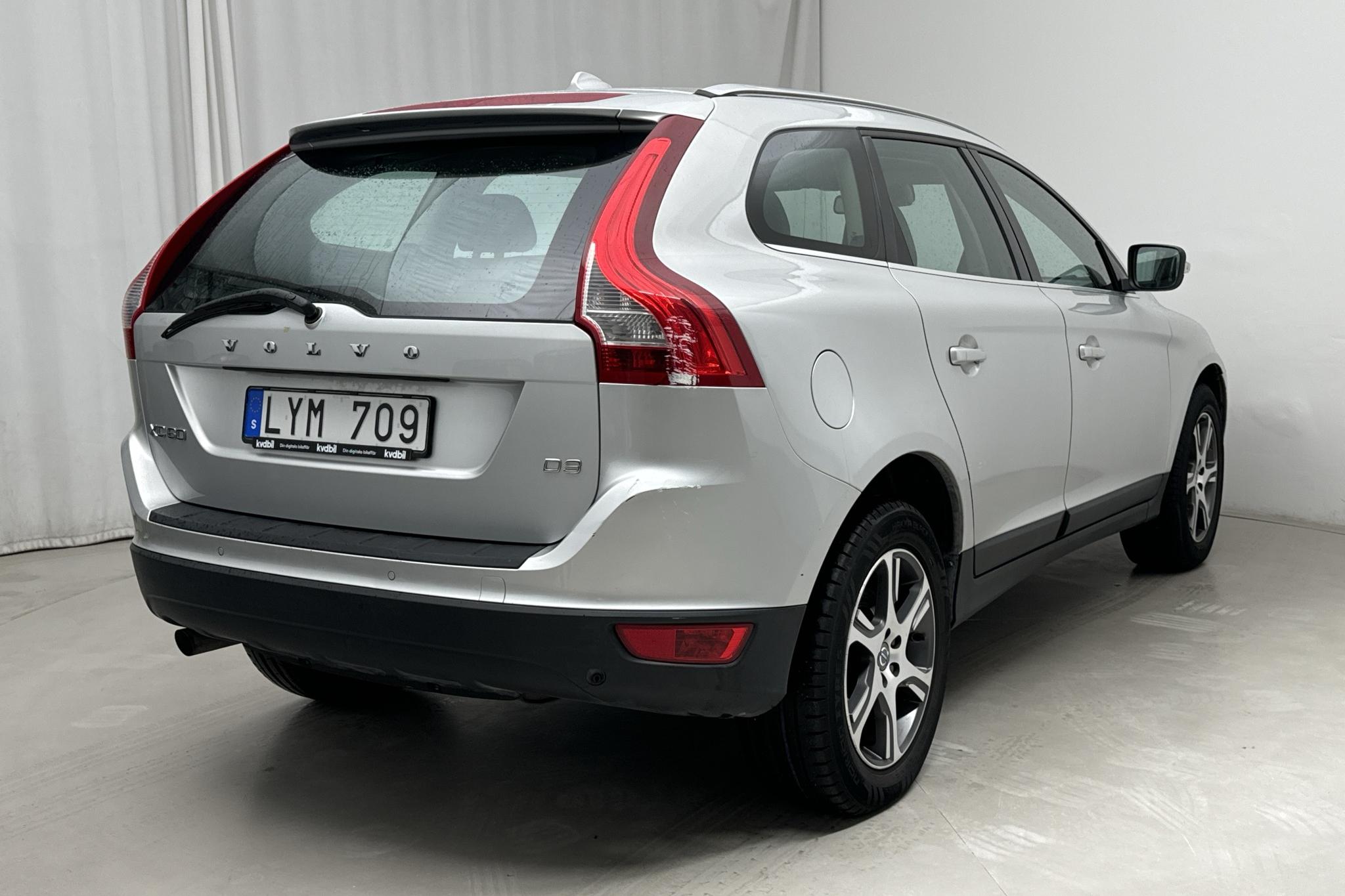 Volvo XC60 D3 2WD (163hk) - 113 520 km - Automatyczna - Light Grey - 2012