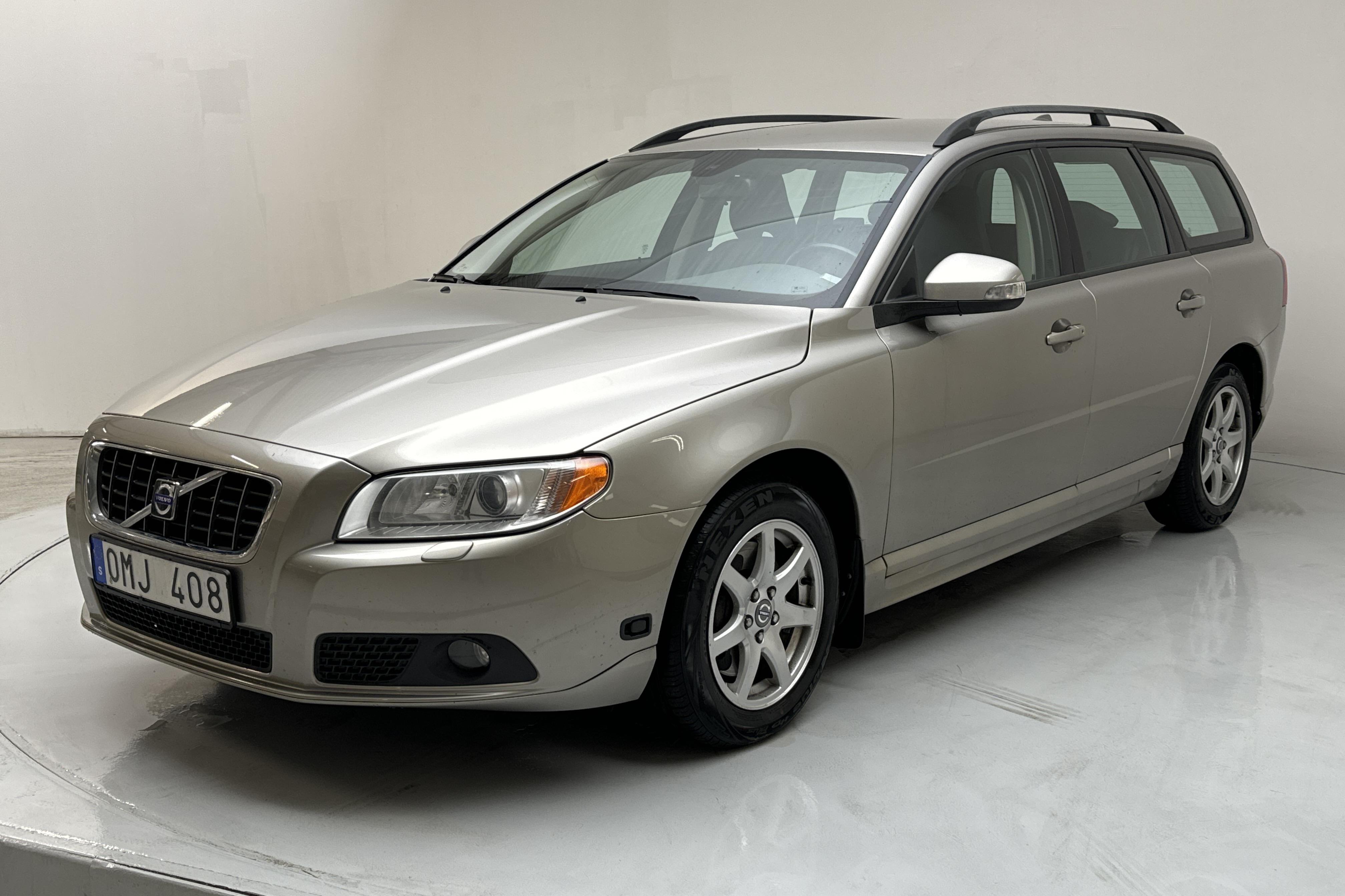 Volvo V70 II 2.5FT (200hk) - 199 660 km - Automatyczna - Light Brown - 2009