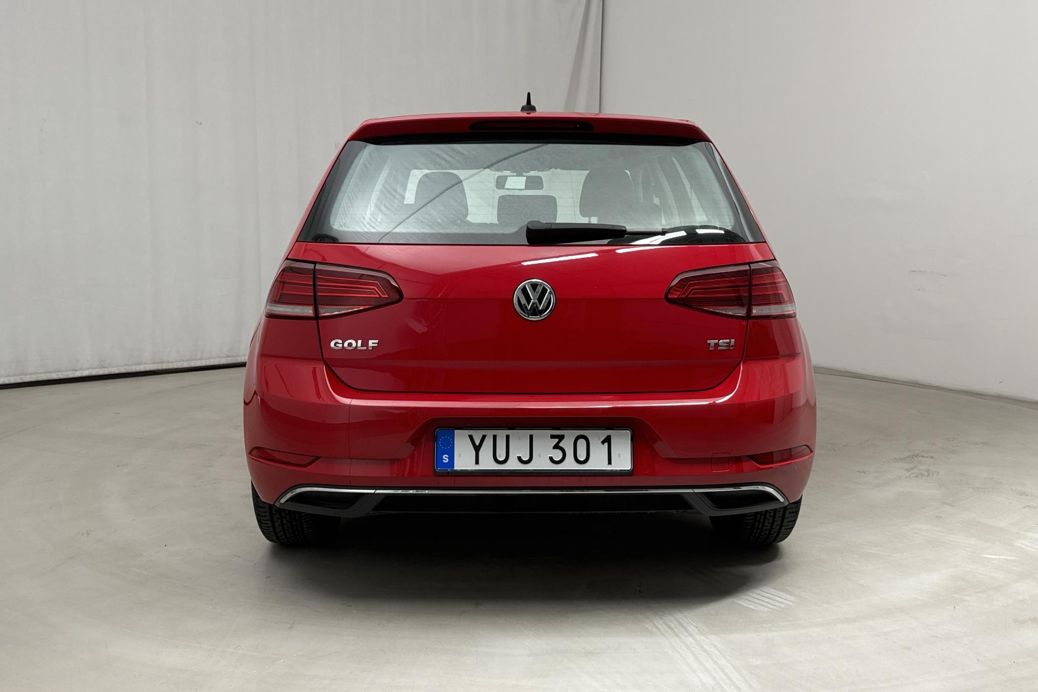 VW Golf VII 1.0 TSI 5dr (110hk) - 43 290 km - Automatyczna - czerwony - 2018