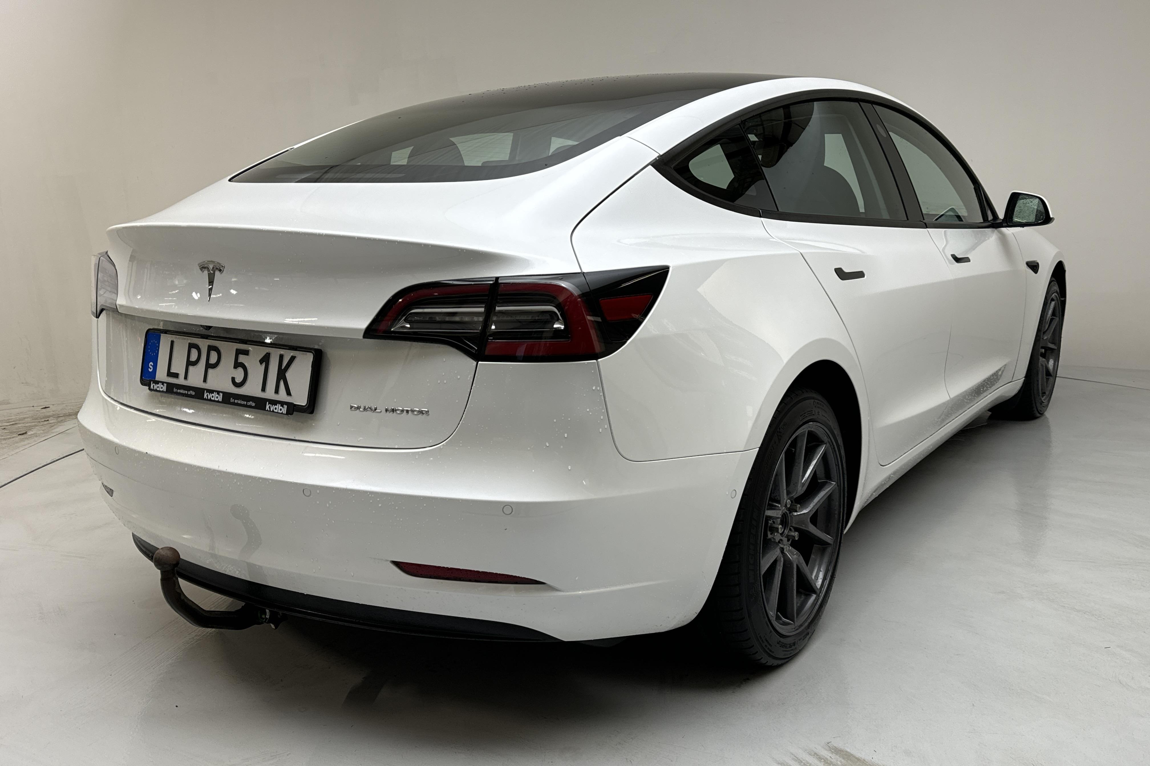 Tesla Model 3 Long Range Dual Motor AWD - 76 500 km - Automatic - white - 2021