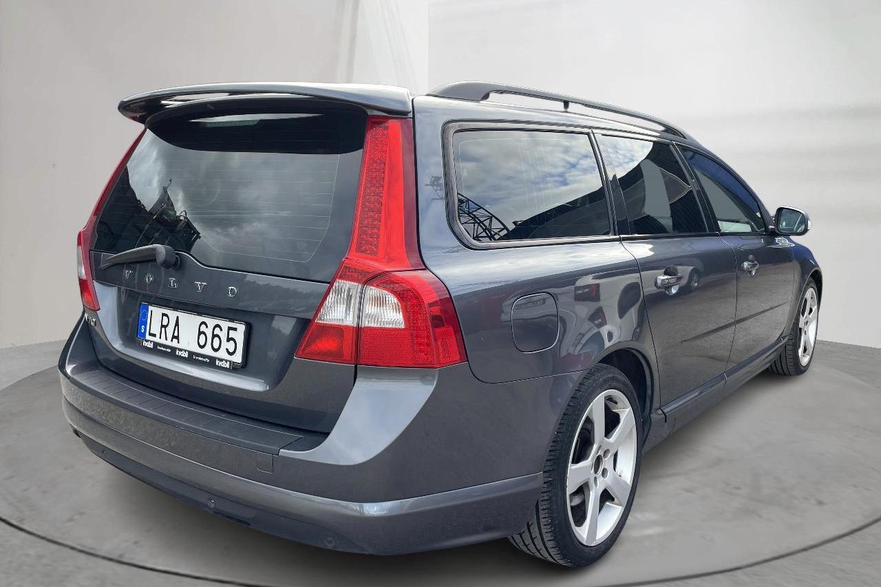 Volvo V70 II T4 (180hk) - 193 970 km - Manuaalinen - harmaa - 2011