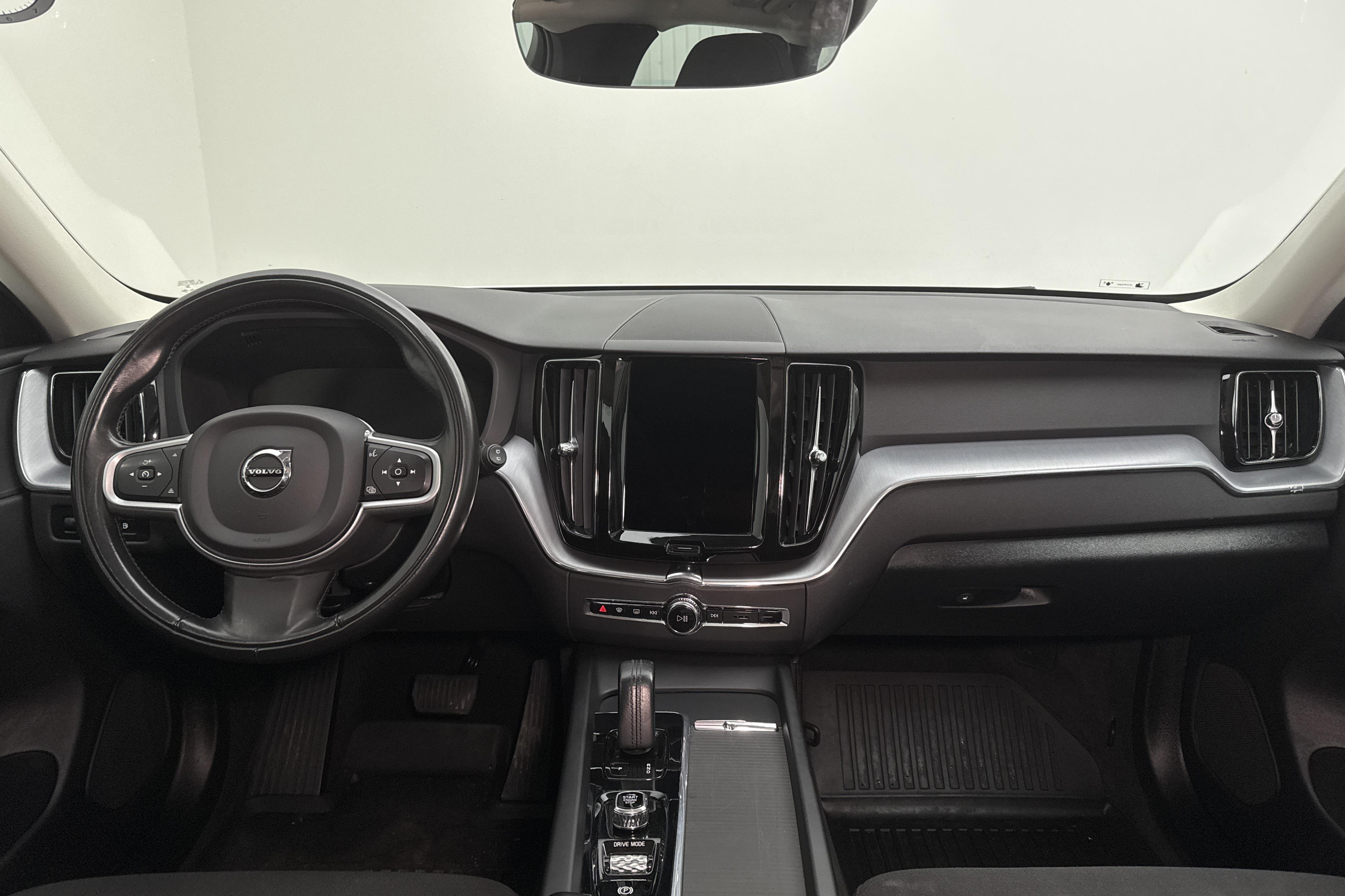 Volvo XC60 T6 AWD Recharge (340hk) - 99 580 km - Automatyczna - biały - 2021