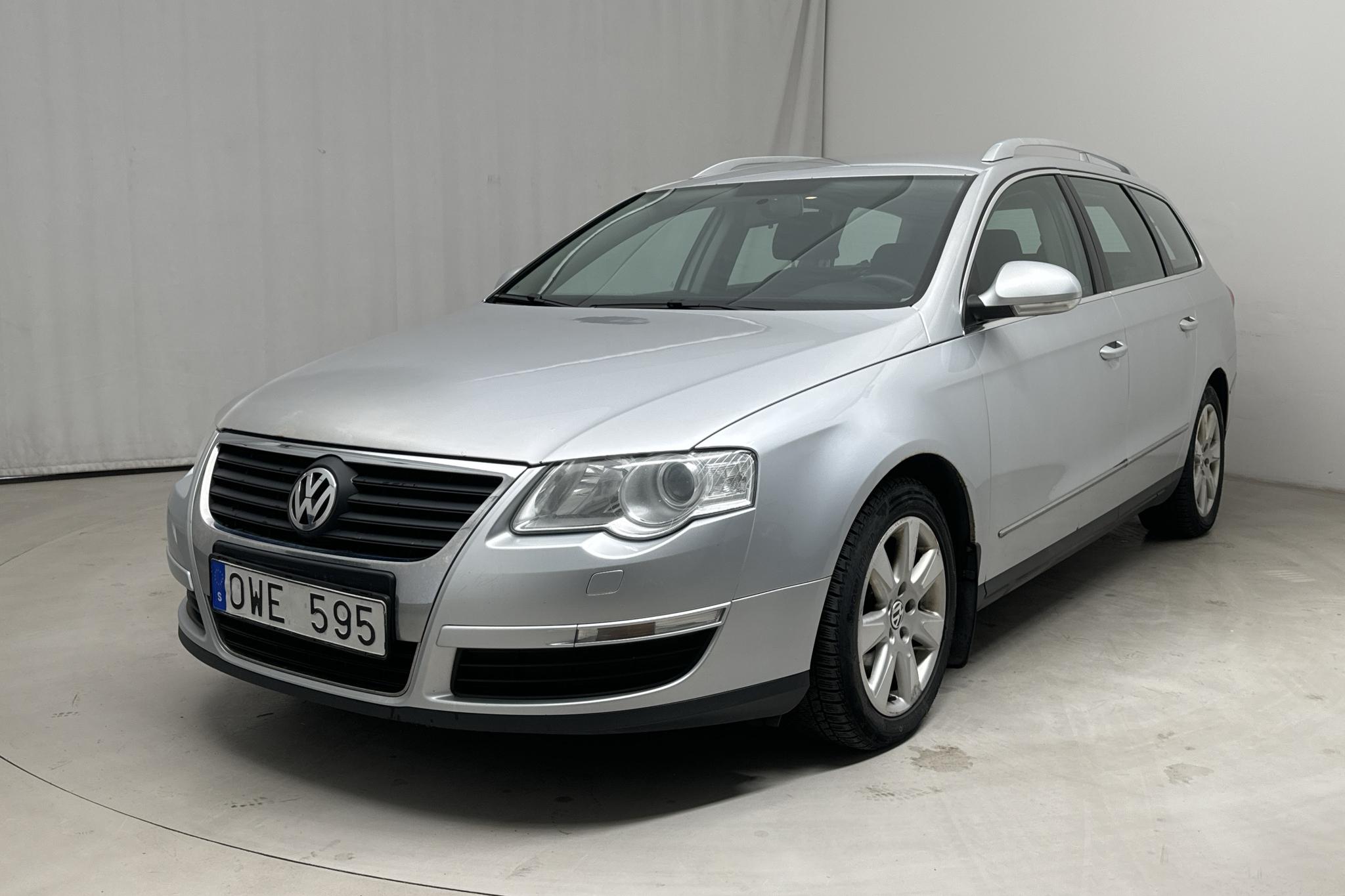 VW Passat 1.6 TDI BlueMotion Variant (105hk) - 205 250 km - Manuaalinen - hopea - 2010