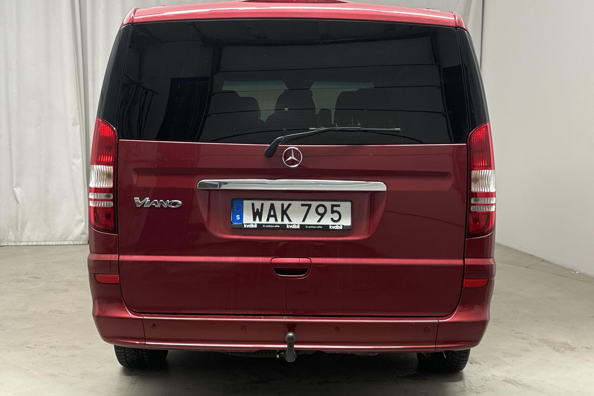 Mercedes Viano 3.0 CDI (224hk) - 20 419 mil - Automat - Dark Red - 2011