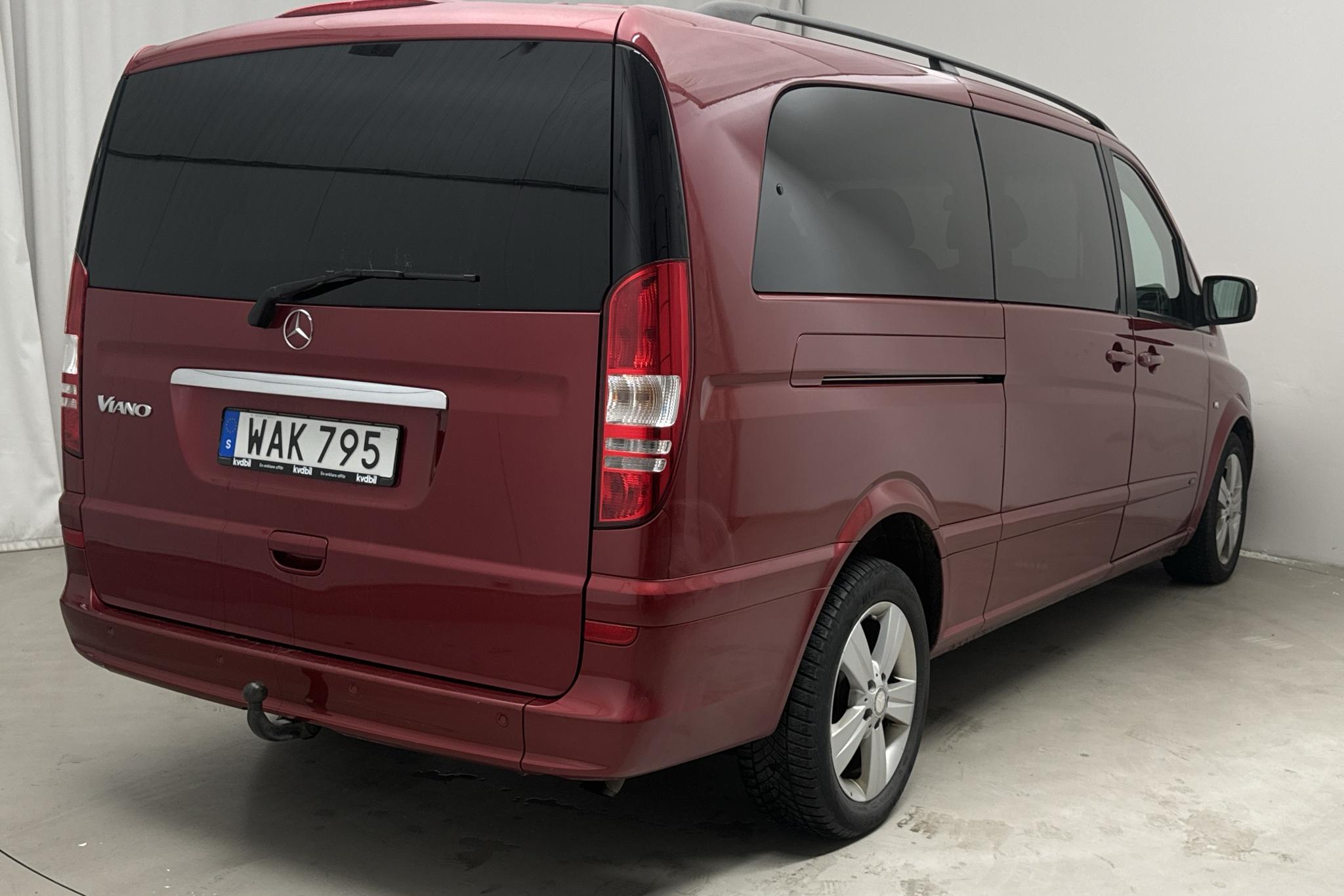 Mercedes Viano 3.0 CDI (224hk) - 204 190 km - Automatyczna - Dark Red - 2011