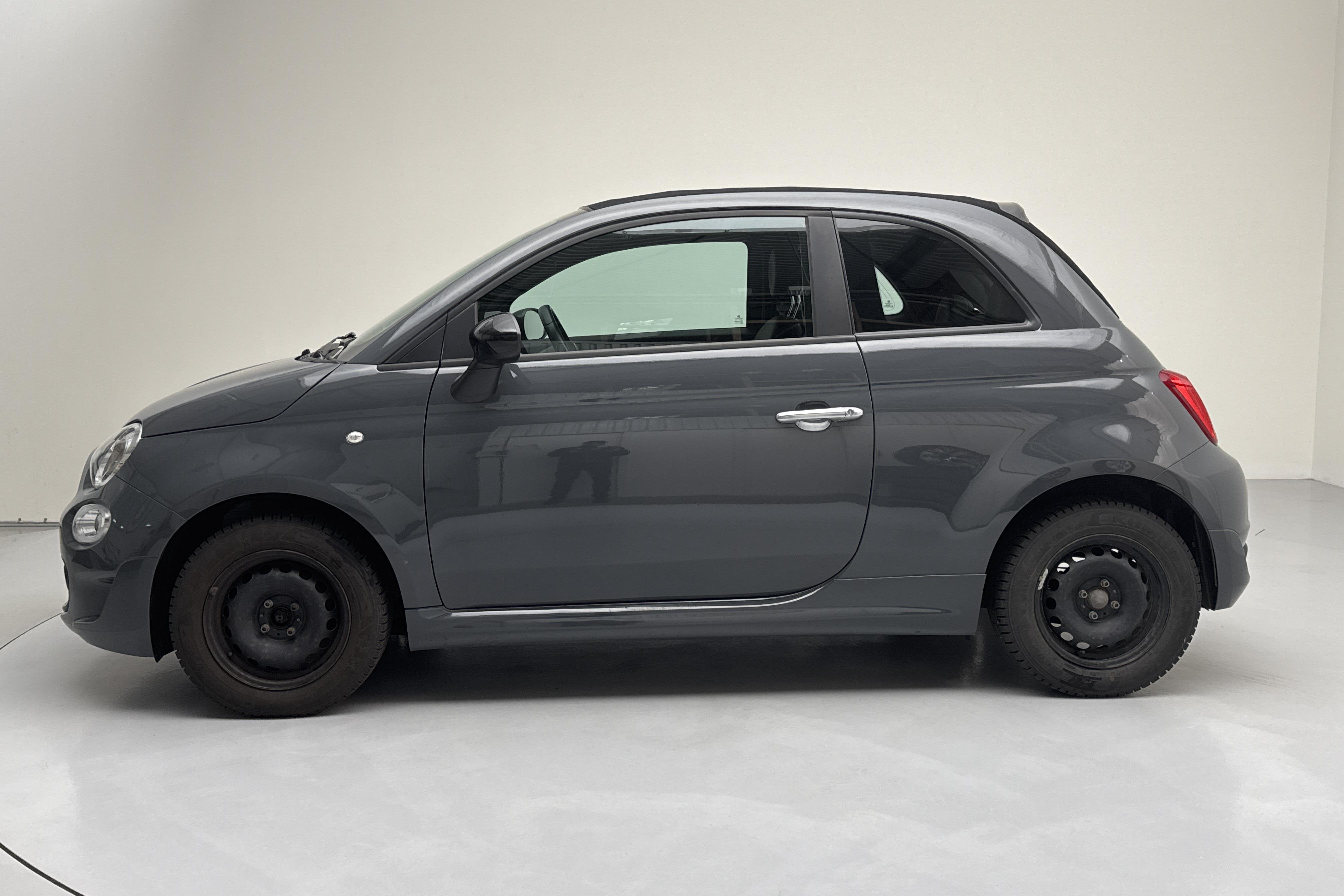 Fiat 500 Hybrid Cab (70hk) - 30 570 km - Manual - gray - 2021