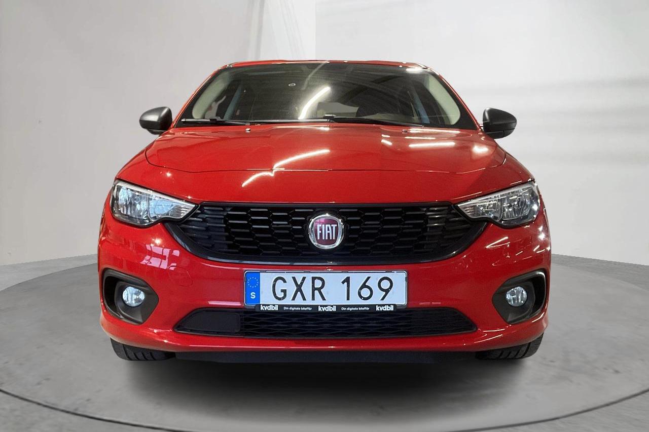 Fiat Tipo 1.4 Kombi (95hk) - 7 913 mil - Manuell - röd - 2019