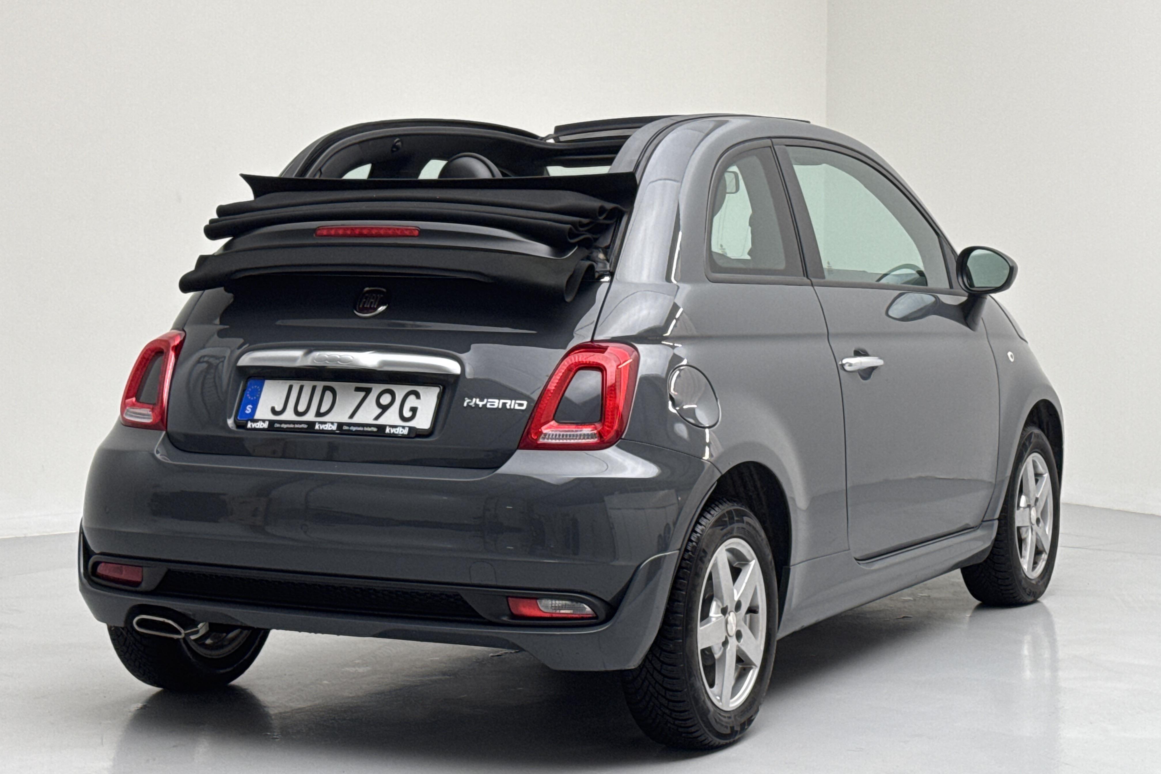 Fiat 500 Hybrid Cab (70hk) - 1 553 mil - Manuell - grå - 2021