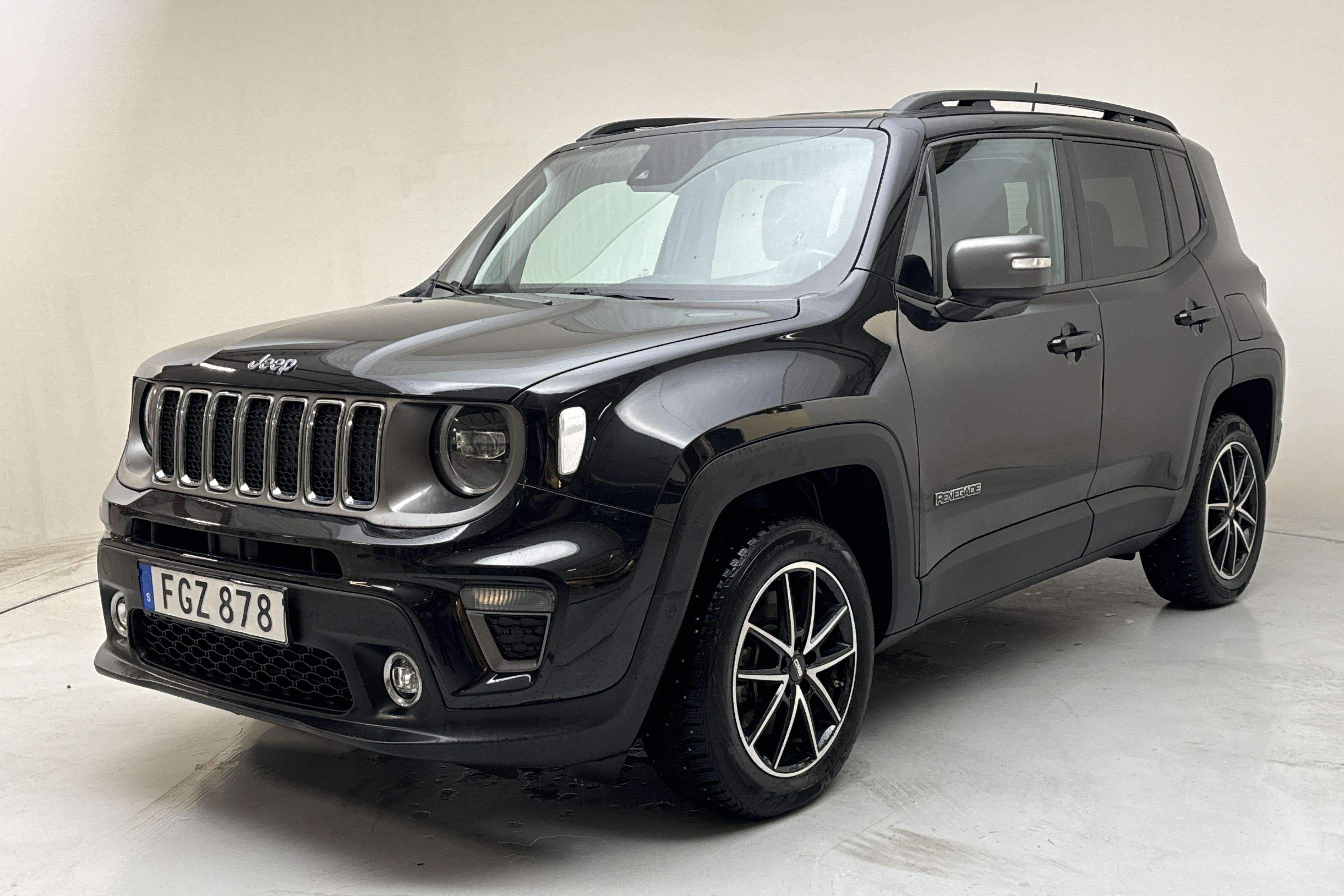 Jeep Renegade 1.3 PHEV 4WD (190hk) - 6 874 mil - Automat - svart - 2020