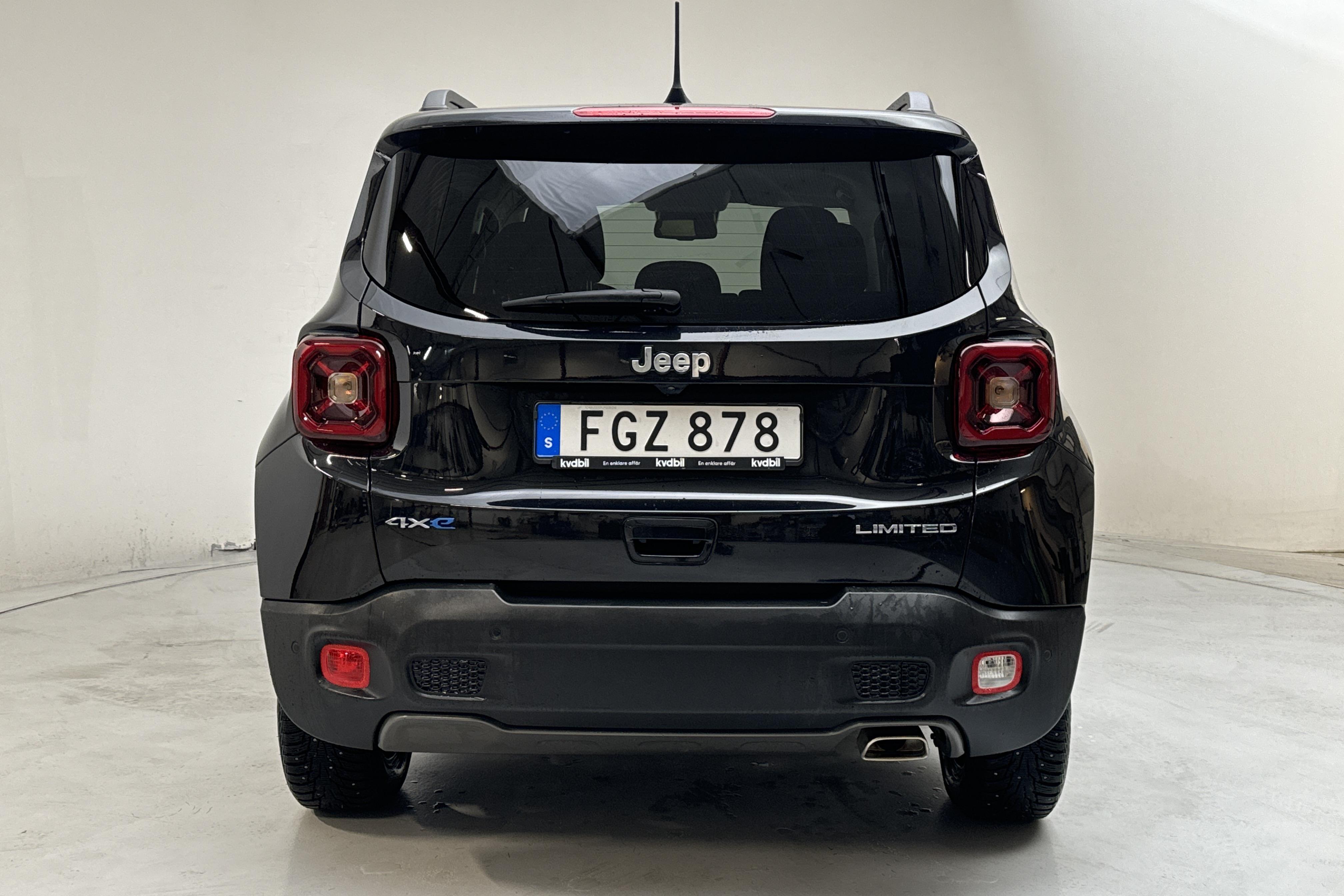 Jeep Renegade 1.3 PHEV 4WD (190hk) - 6 874 mil - Automat - svart - 2020