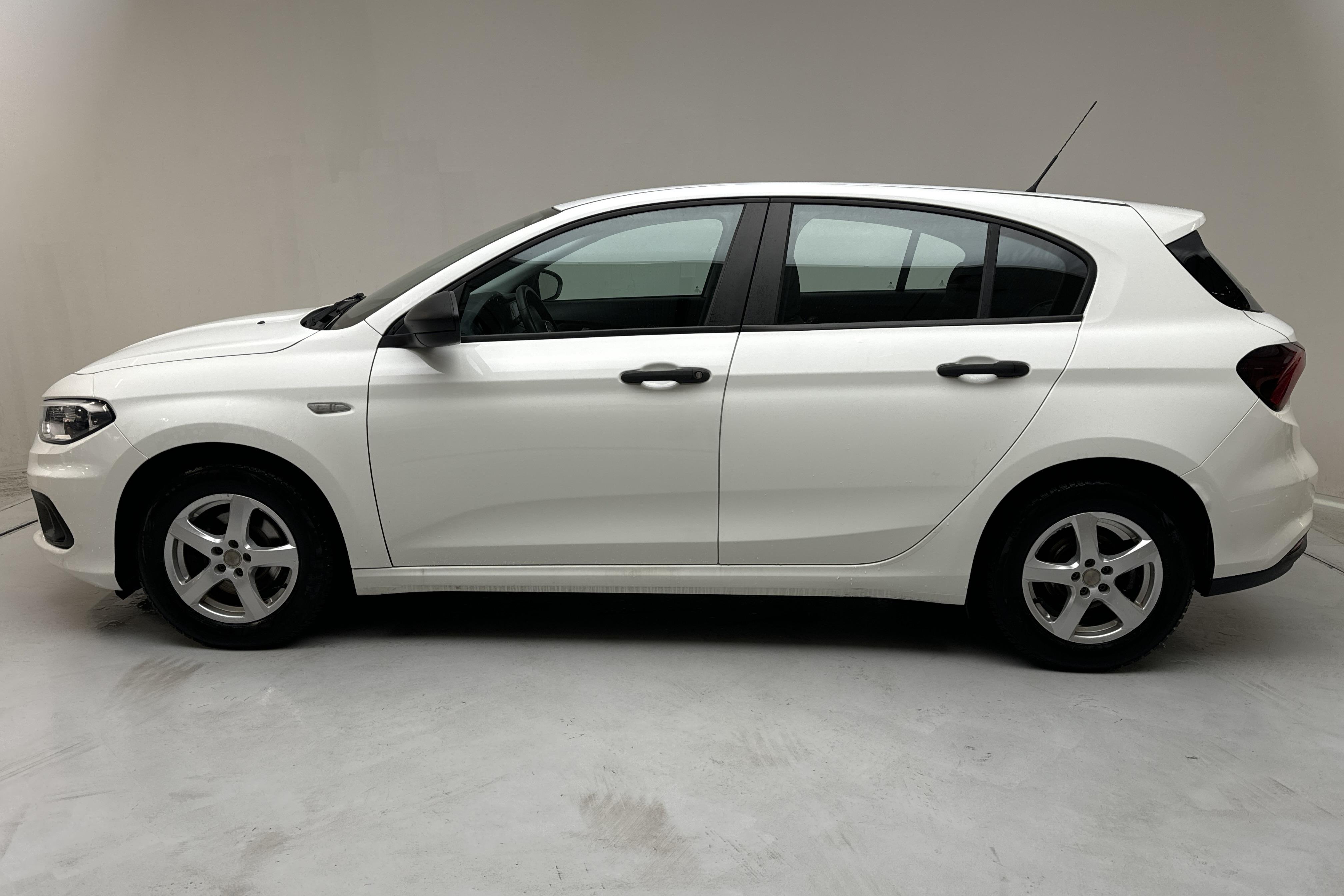 Fiat Tipo 1.4 5dr (95hk) - 55 880 km - Manual - white - 2017