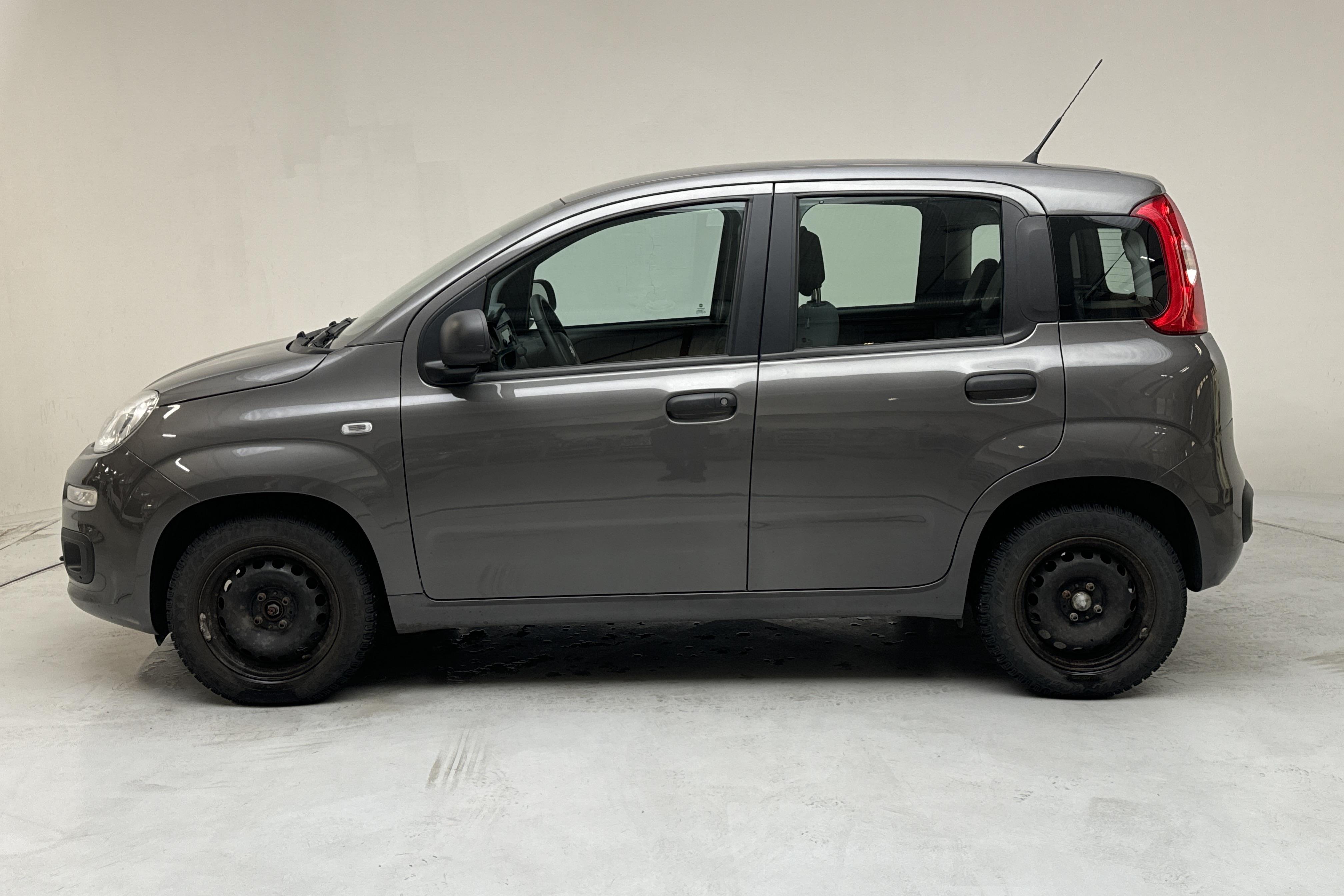 Fiat Panda 1.2 (69hk) - 66 650 km - Manual - gray - 2020