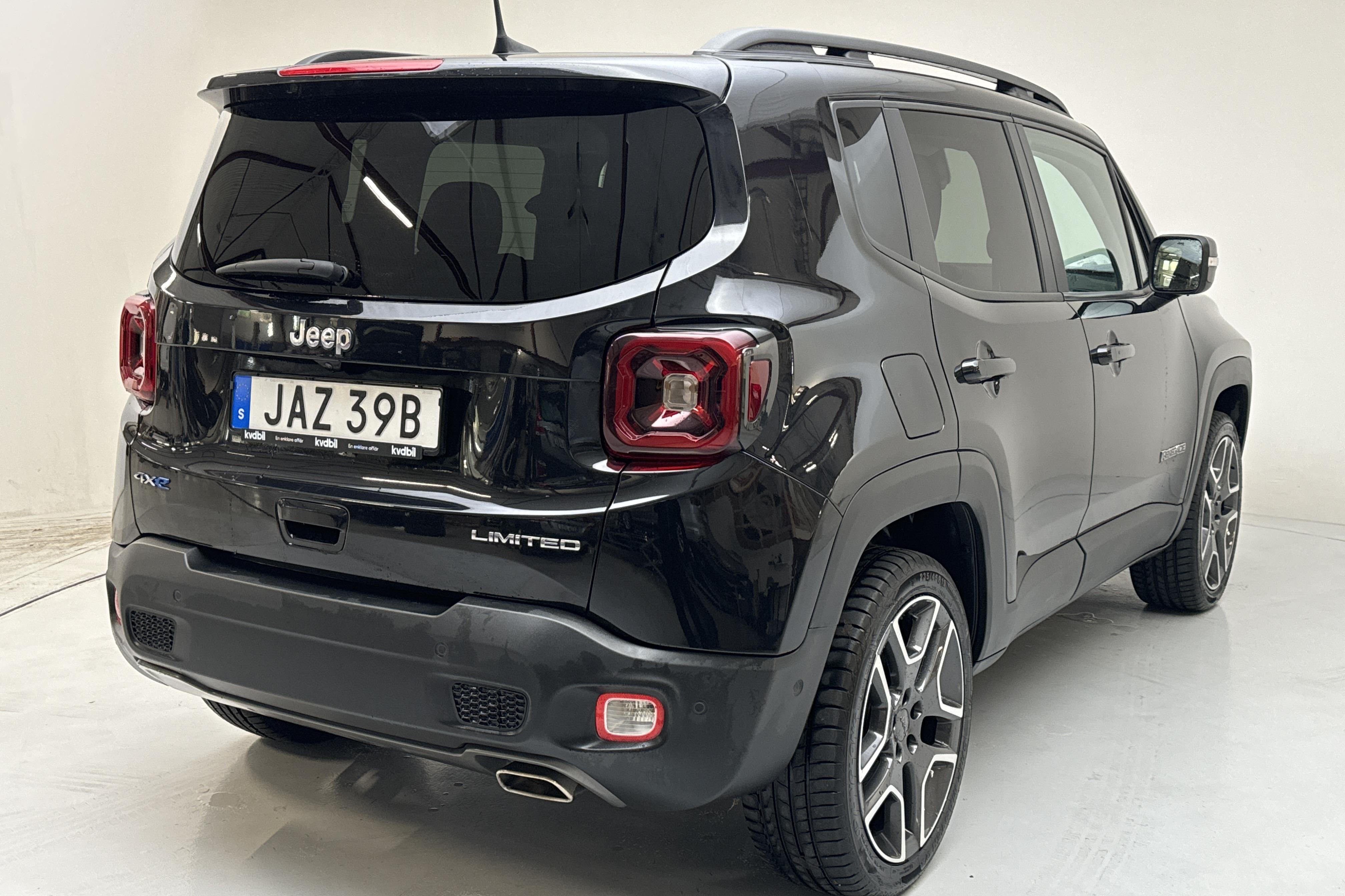 Jeep Renegade 1.3 PHEV 4WD (190hk) - 64 630 km - Automatic - black - 2020