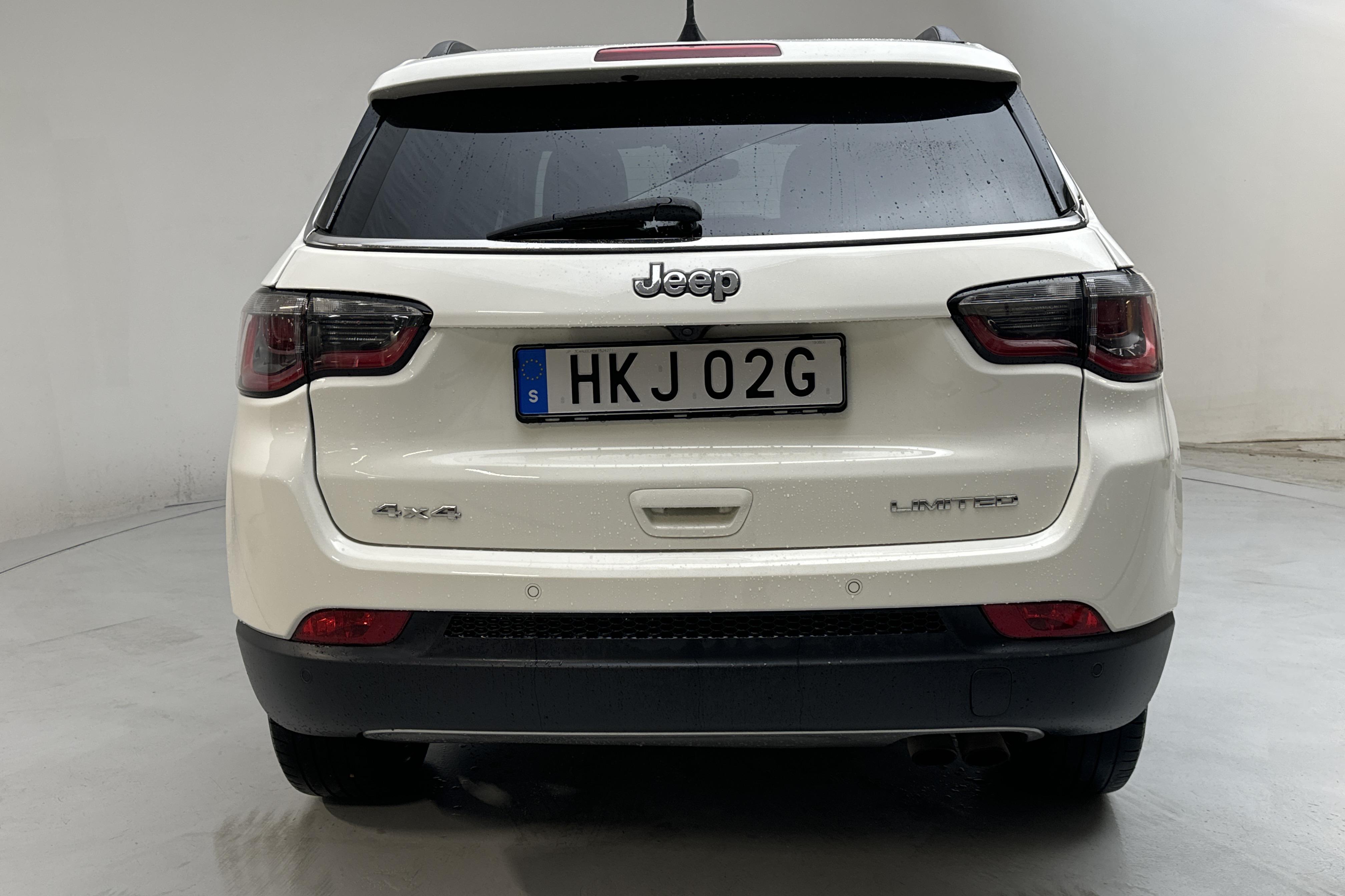 Jeep Compass 1.4 Multiair 4WD (170hk) - 8 412 mil - Automat - vit - 2019