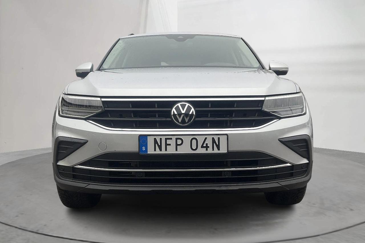 VW Tiguan 1.5 TSI (150hk) - 33 720 km - Automaatne - hõbe - 2023