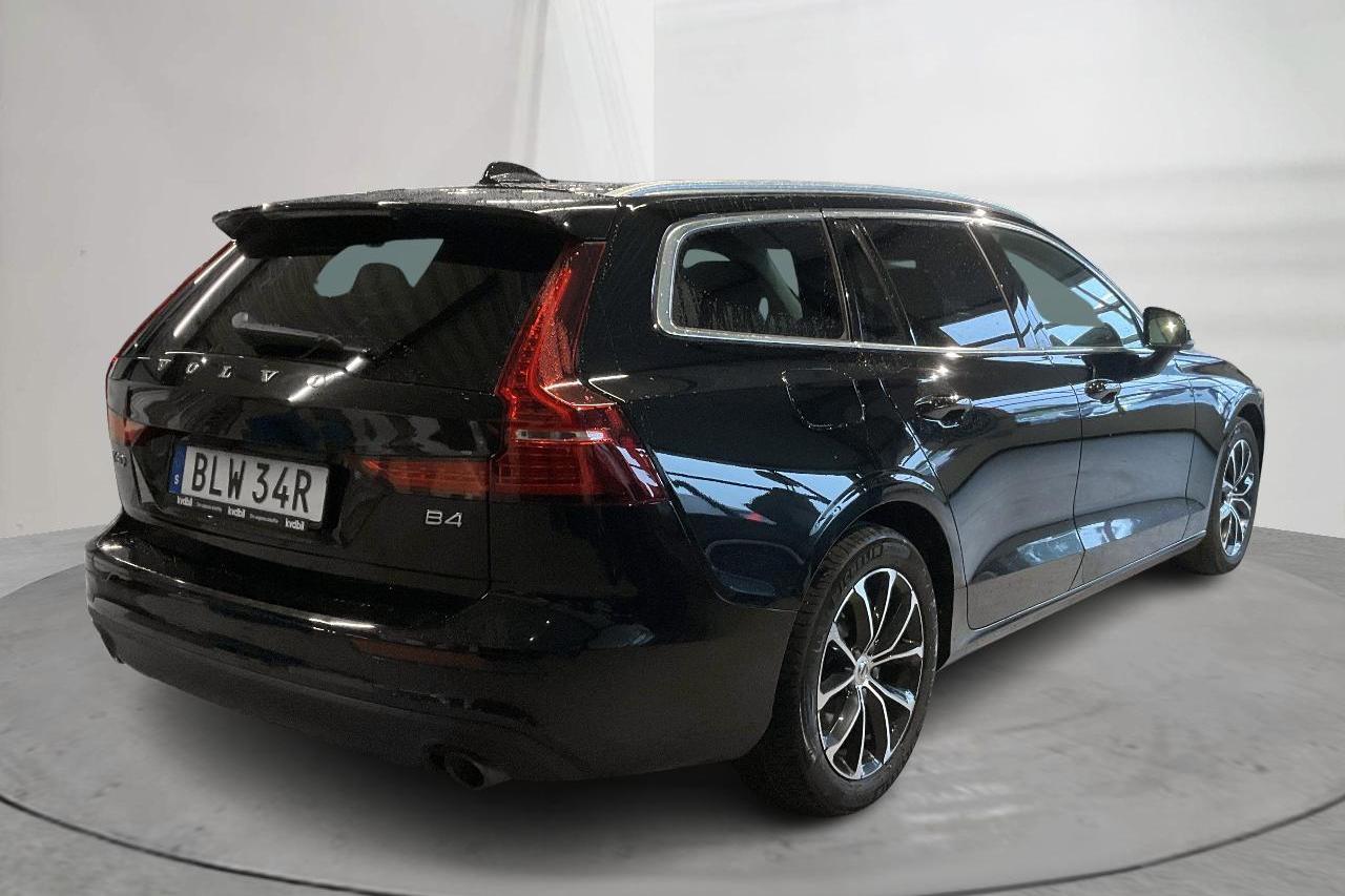 Volvo V60 B4 Mildhybrid, Diesel (197hk) - 14 345 mil - Automat - svart - 2021