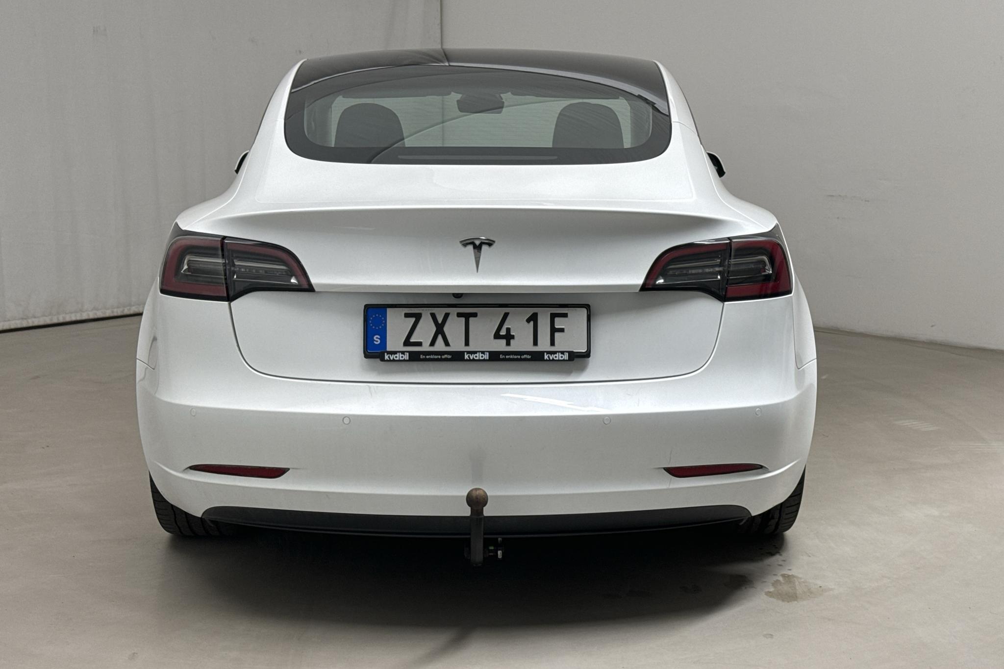 Tesla Model 3 Standard Range RWD - 53 660 km - Automaatne - valge - 2021