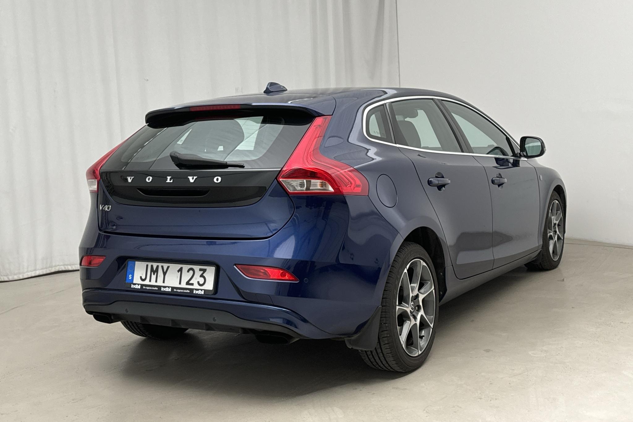 Volvo V40 D2 (115hk) - 89 990 km - Automatic - blue - 2015