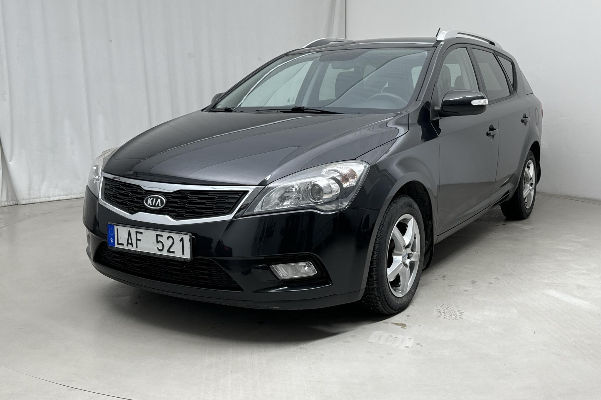 KIA Cee'd 1.6 CRDi SW (128hk) - 13 977 mil - Manuell - svart - 2011