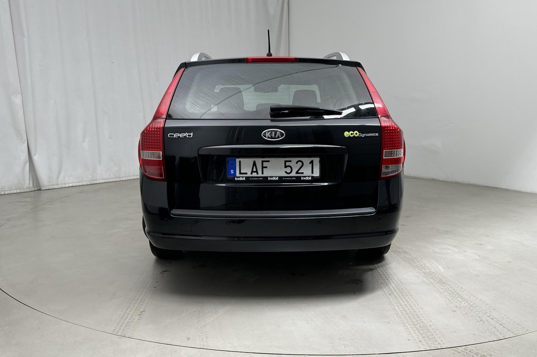 KIA Cee'd 1.6 CRDi SW (128hk) - 139 770 km - Käsitsi - must - 2011