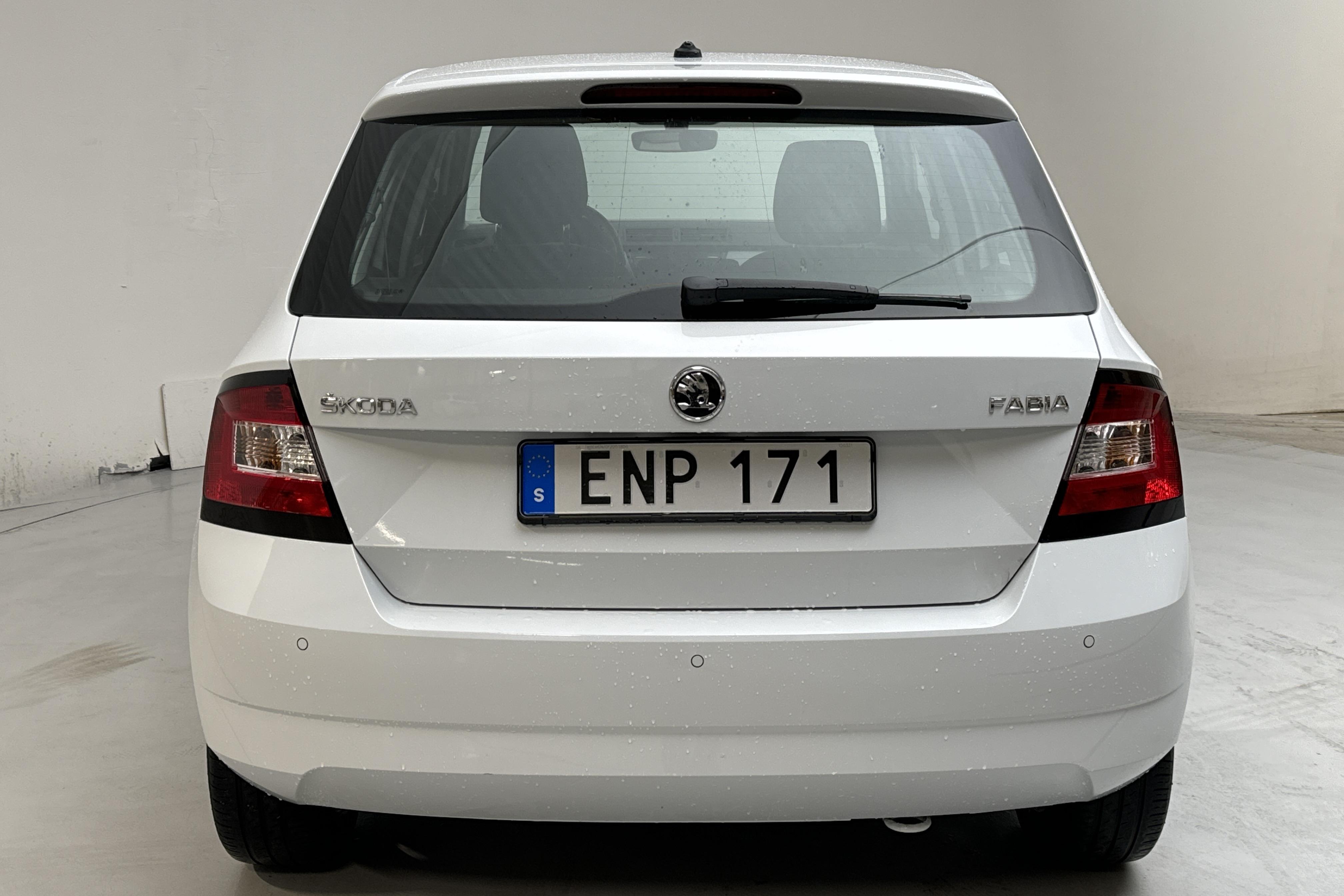 Skoda Fabia 1.2 TSI (90hk) - 111 770 km - Käsitsi - valge - 2015