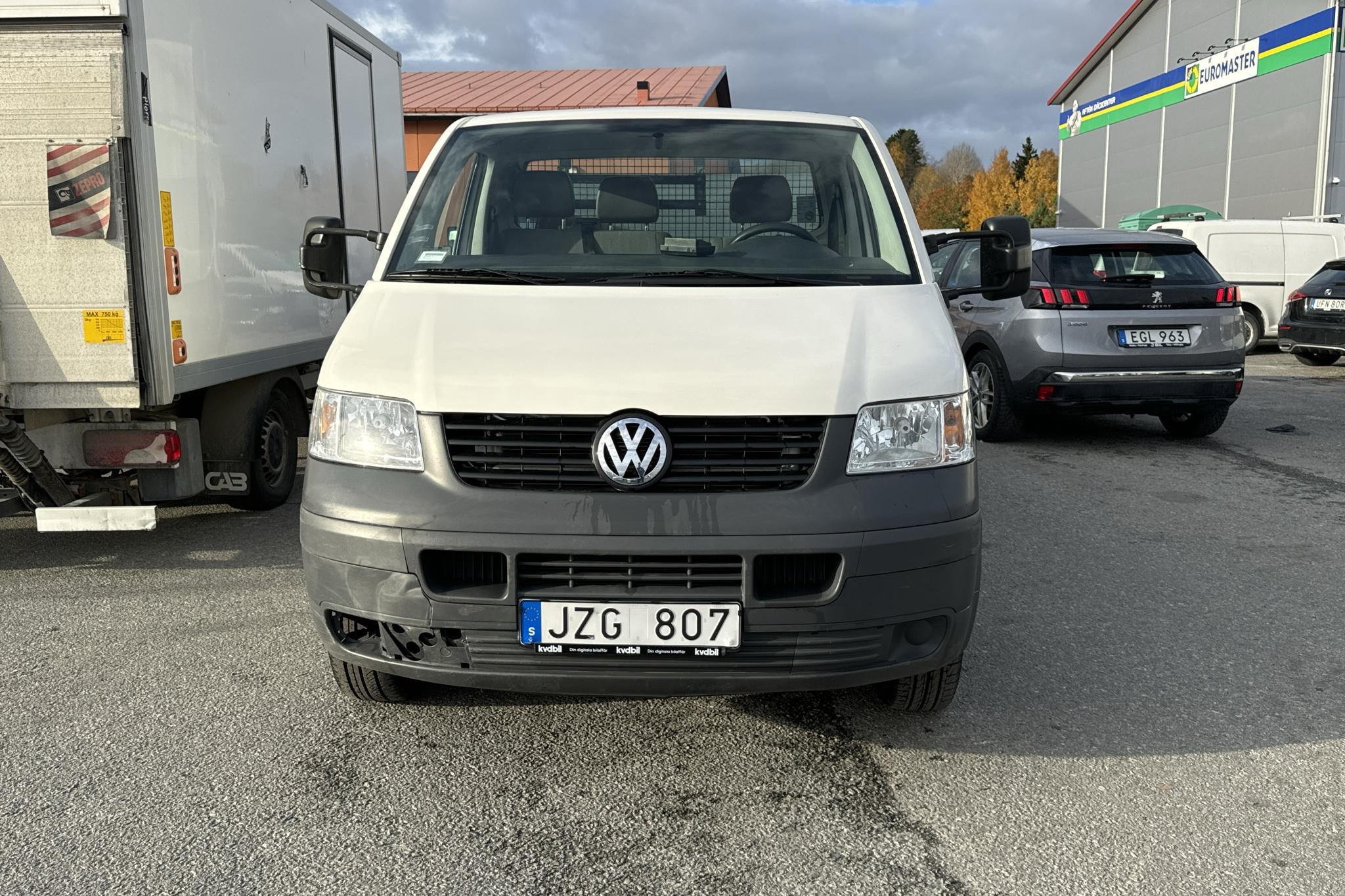 VW Transporter T5 1.9 TDI Pickup (102hk) - 97 420 km - Manualna - biały - 2009