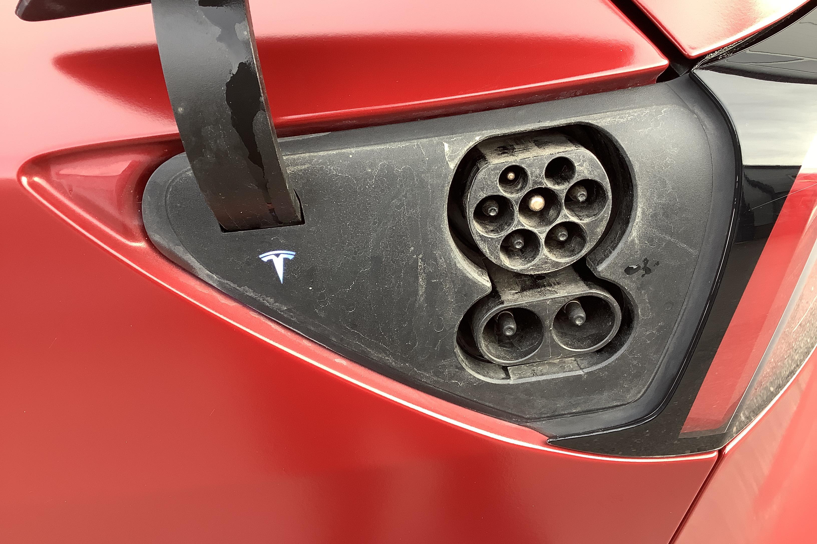 Tesla Model 3 Long Range Dual Motor AWD - 61 060 km - Automatyczna - czerwony - 2020