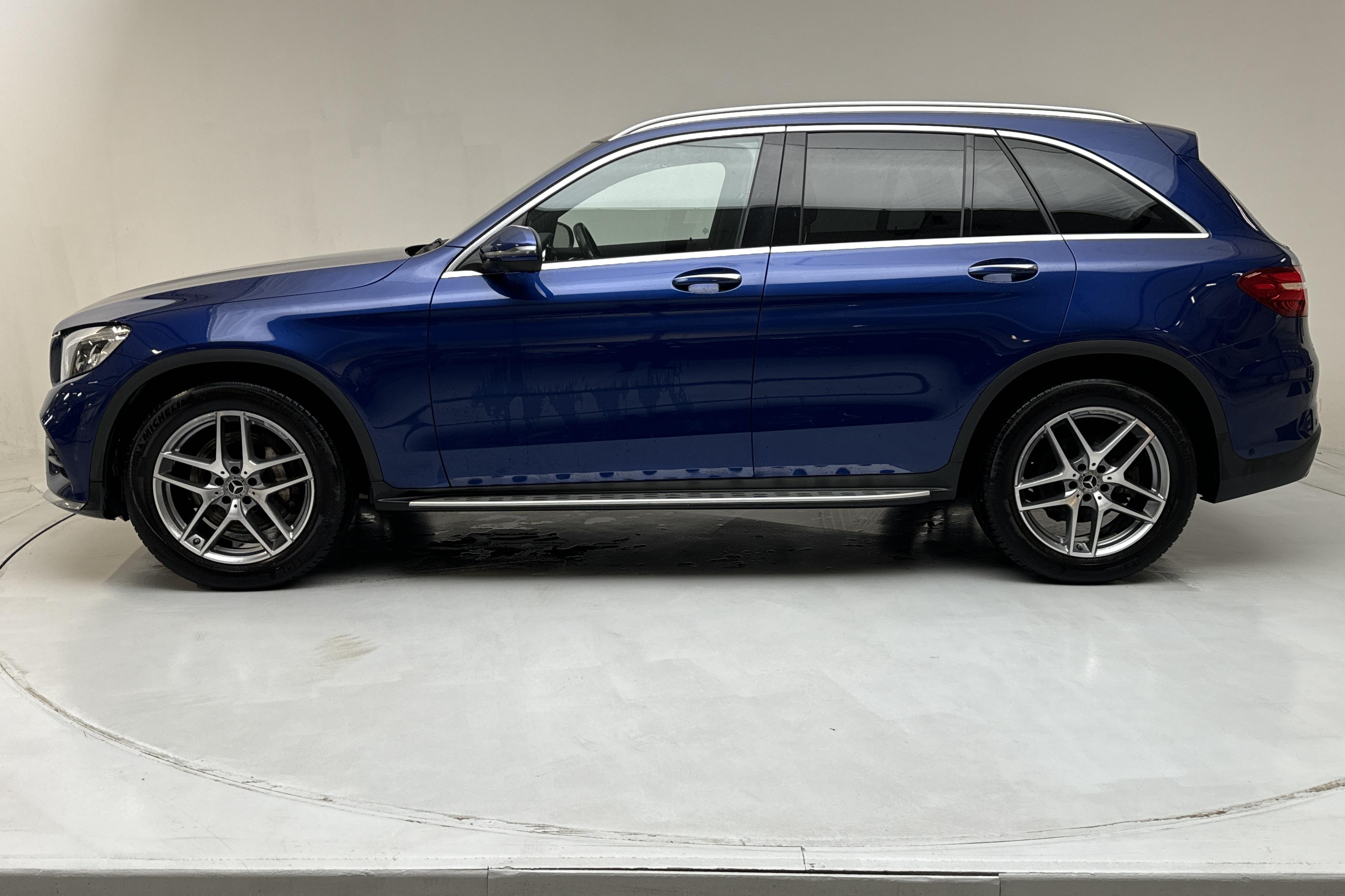 Mercedes GLC 220 d 4MATIC X253 (170hk) - 130 320 km - Automatic - blue - 2018