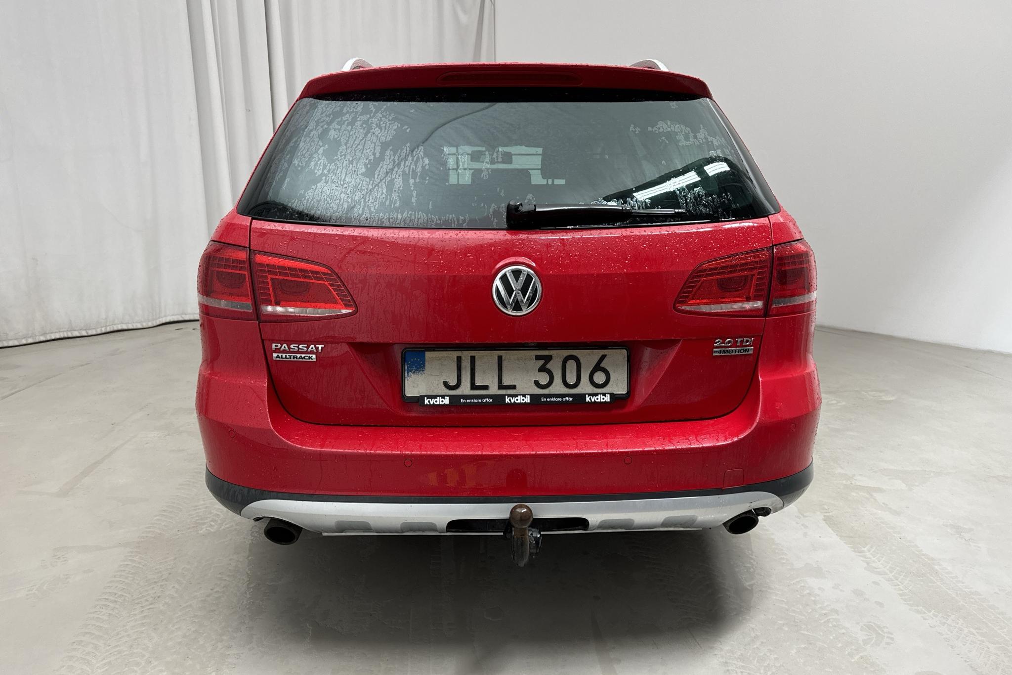 VW Passat Alltrack 2.0 TDI BlueMotion Technology 4Motion (177hk) - 18 872 mil - Automat - röd - 2014