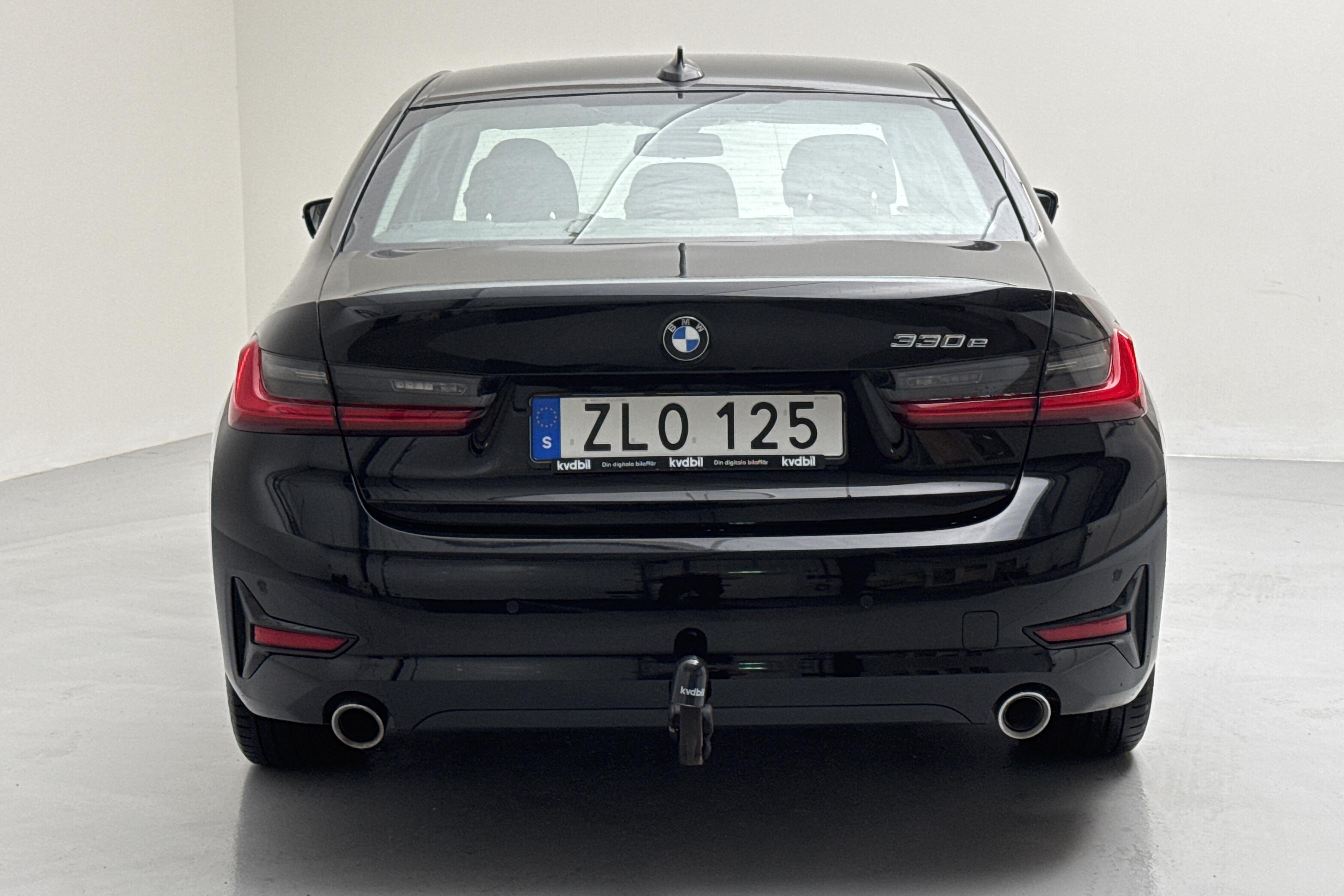 BMW 330e Sedan, G20 (292hk) - 78 880 km - Automaatne - must - 2020