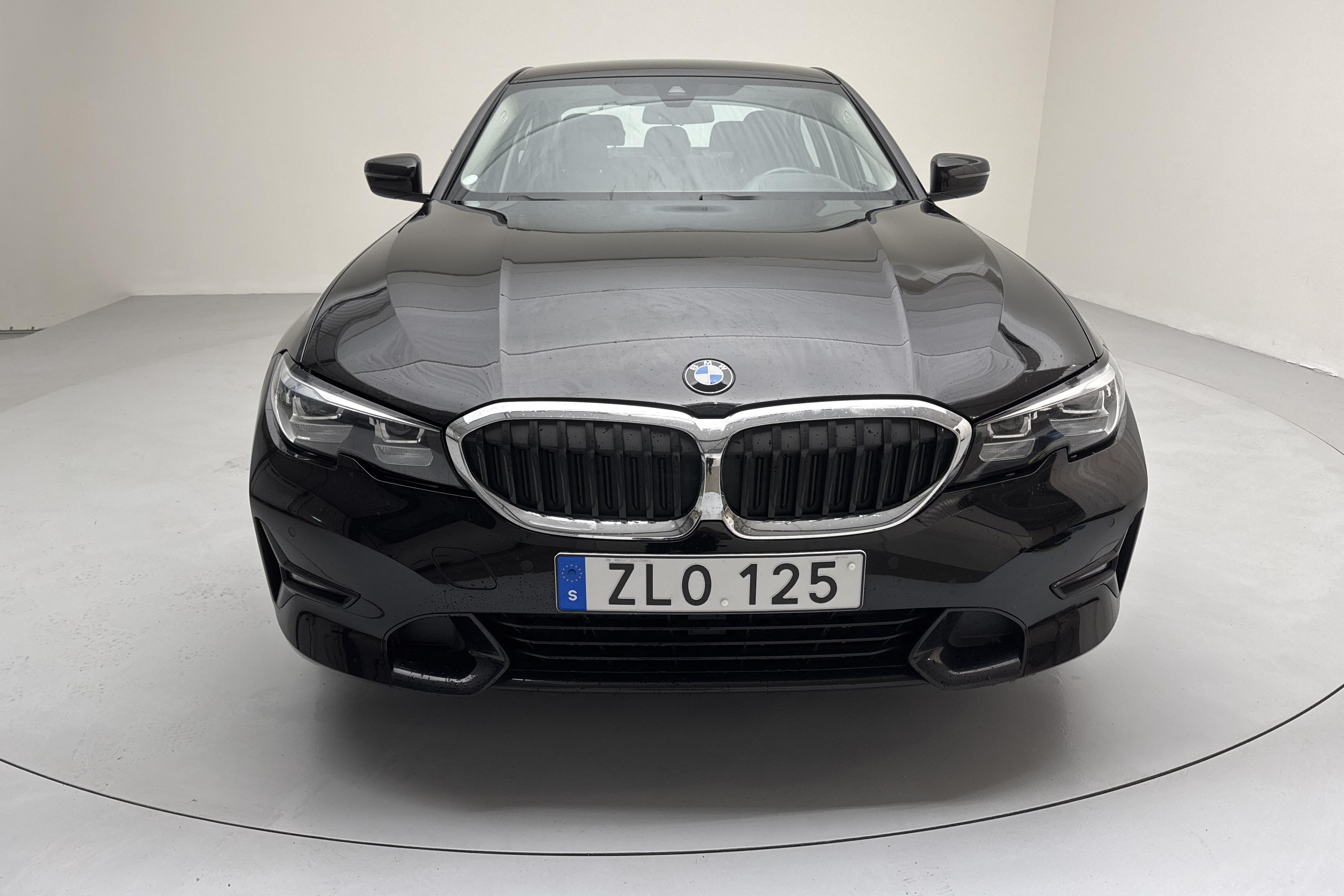 BMW 330e Sedan, G20 (292hk) - 78 880 km - Automaatne - must - 2020