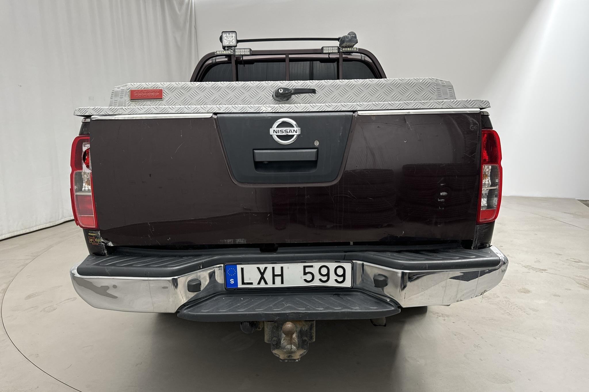 Nissan Navara 3.0 dCi V6 (231hk) - 251 940 km - Automaatne - Dark Brown - 2012