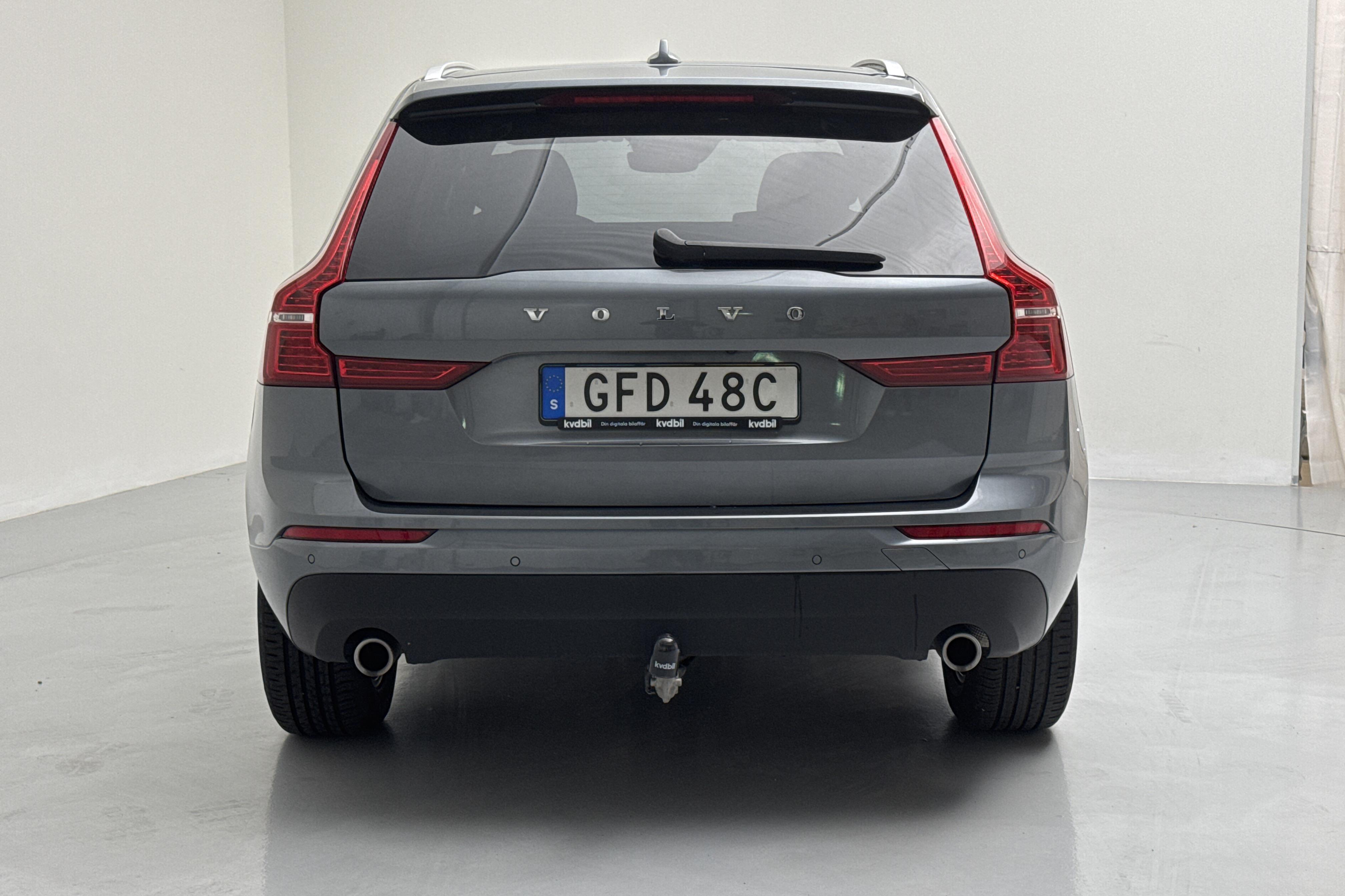 Volvo XC60 B4 AWD Mildhybrid, Diesel (197hk) - 3 212 mil - Automat - grå - 2021