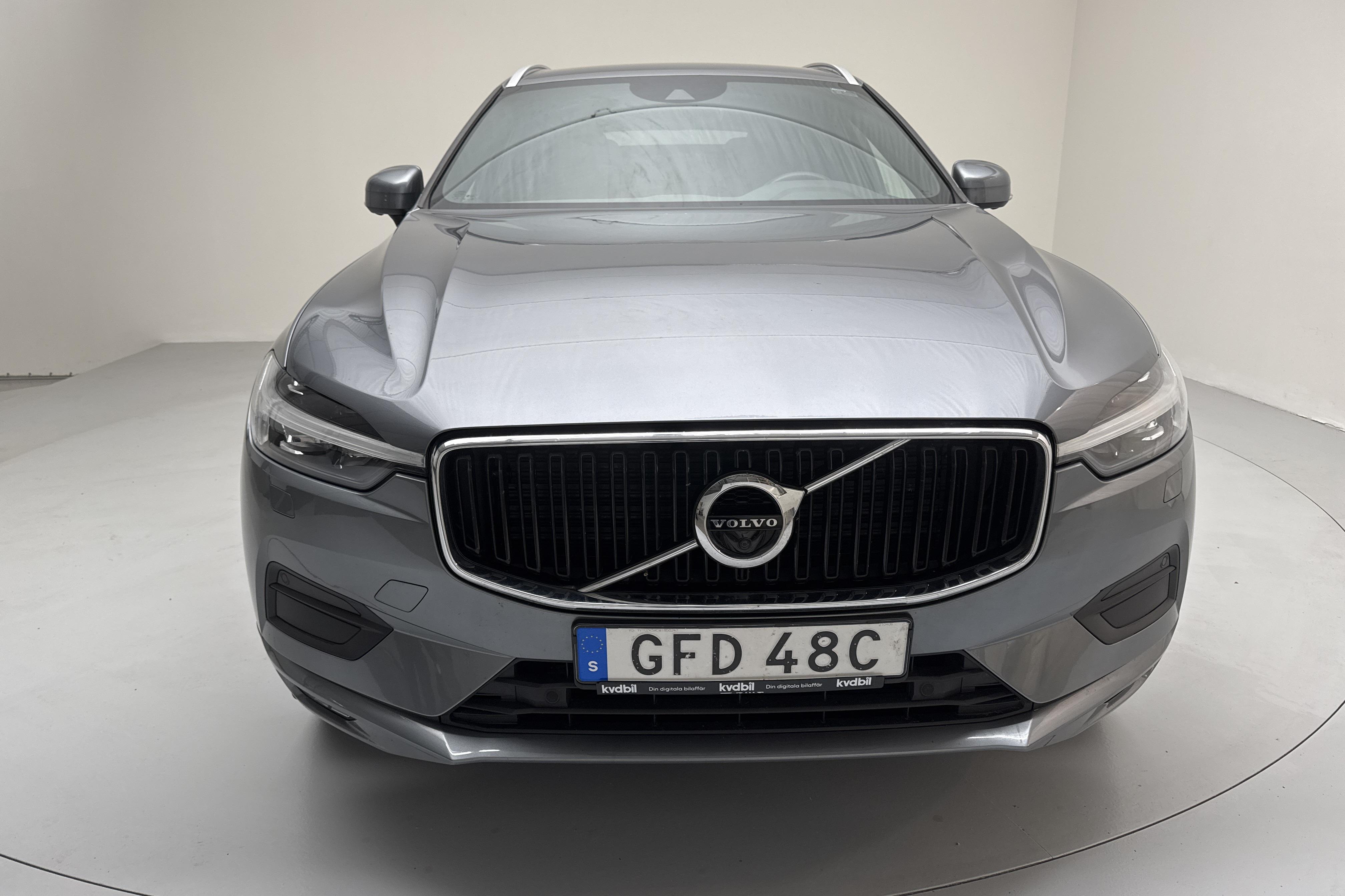 Volvo XC60 B4 AWD Mildhybrid, Diesel (197hk) - 3 212 mil - Automat - grå - 2021