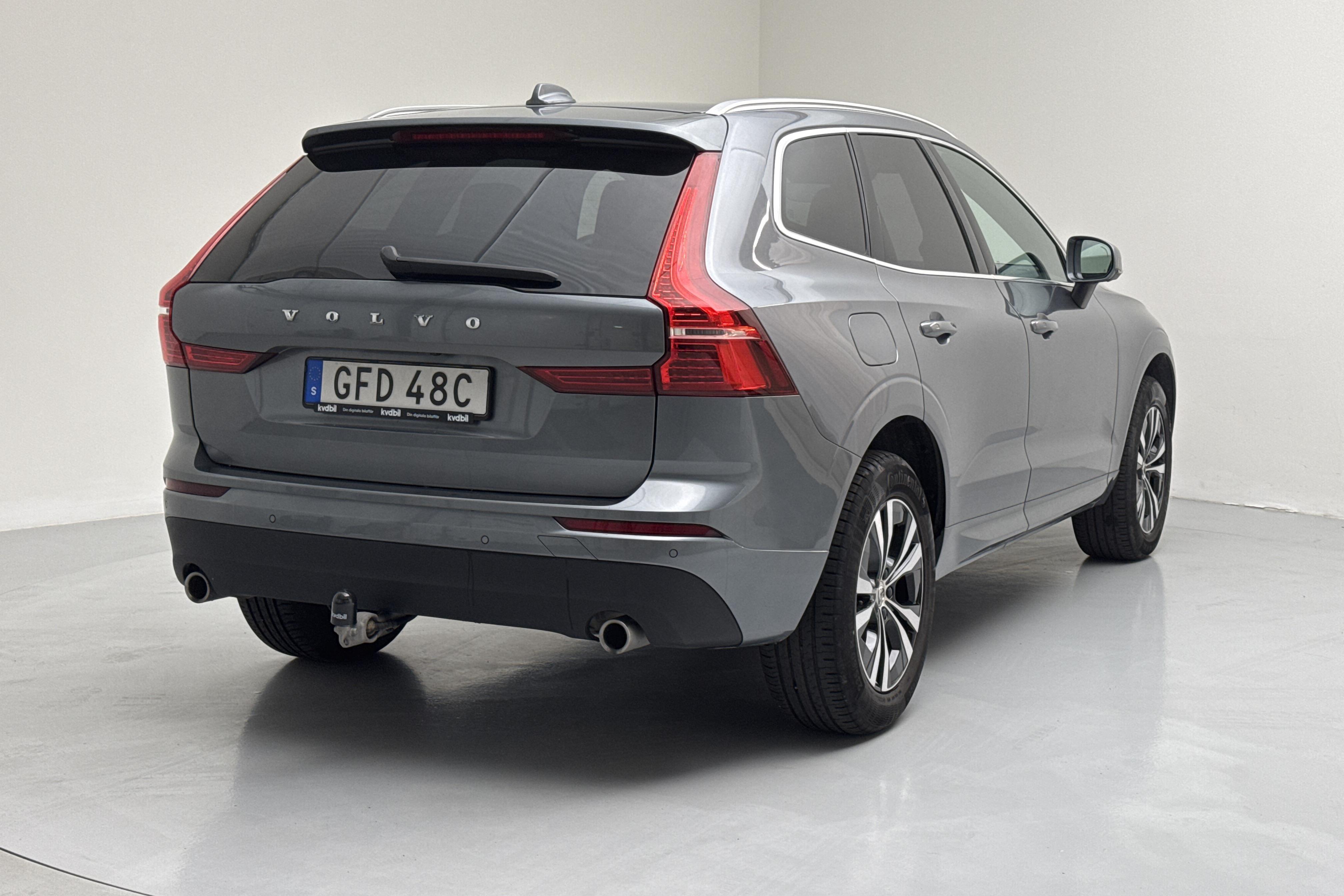 Volvo XC60 B4 AWD Mildhybrid, Diesel (197hk) - 32 120 km - Automatyczna - szary - 2021