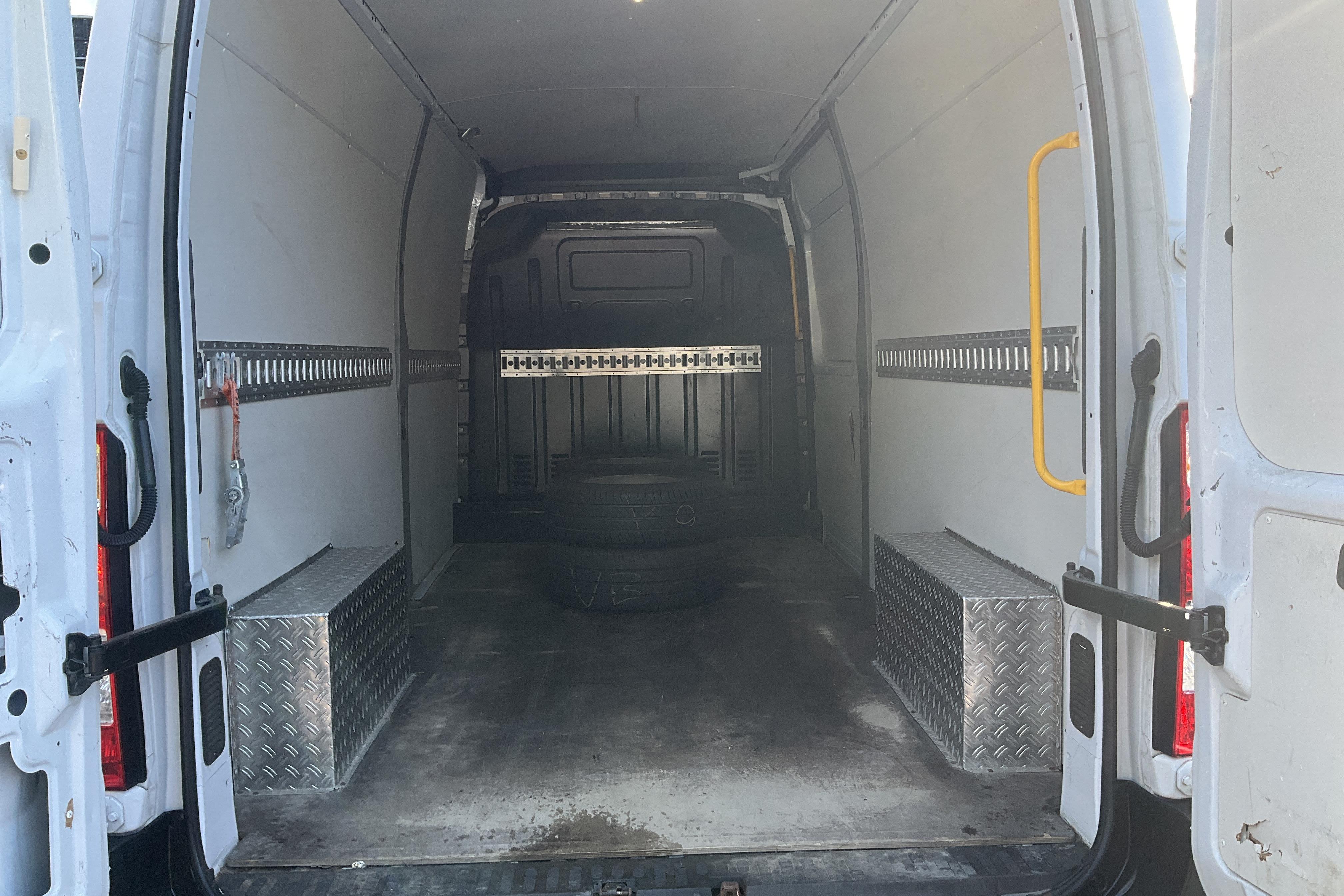 Opel Movano 2.3 CDTI 2WD Skåp (170hk) - 54 880 km - Automaattinen - valkoinen - 2019