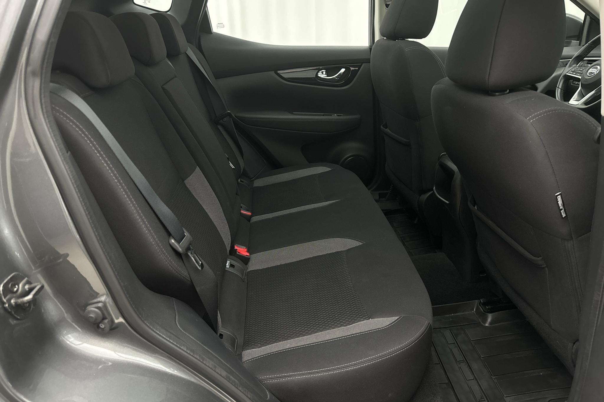 Nissan Qashqai 1.3 DIG-T (160hk) - 56 530 km - Automatyczna - szary - 2019